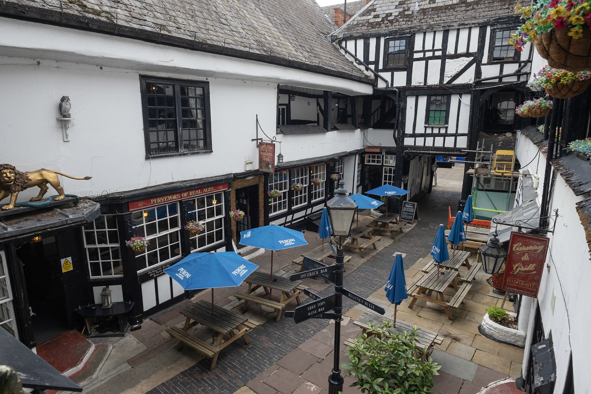 New Inn courtyard