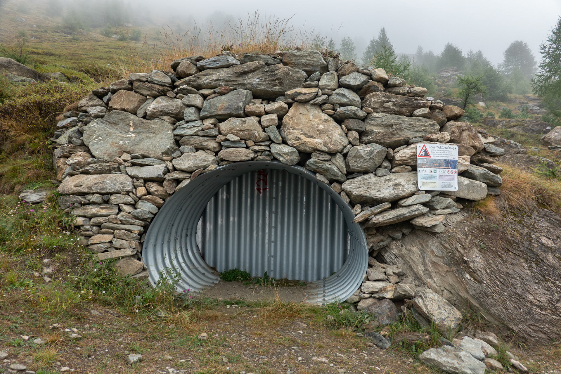 Rockfall shelter