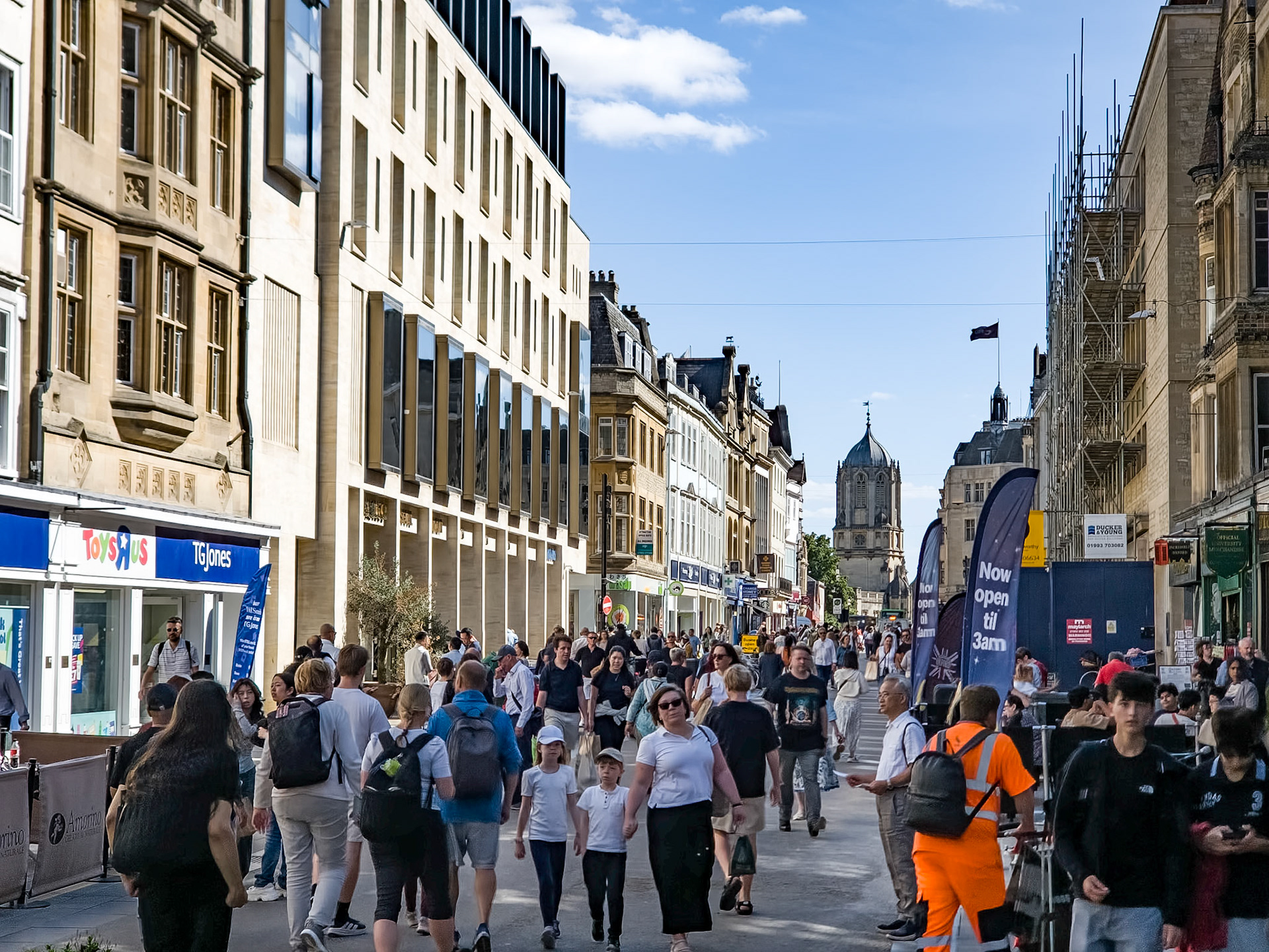 For market Street. Oxford main drag and tourist magnet