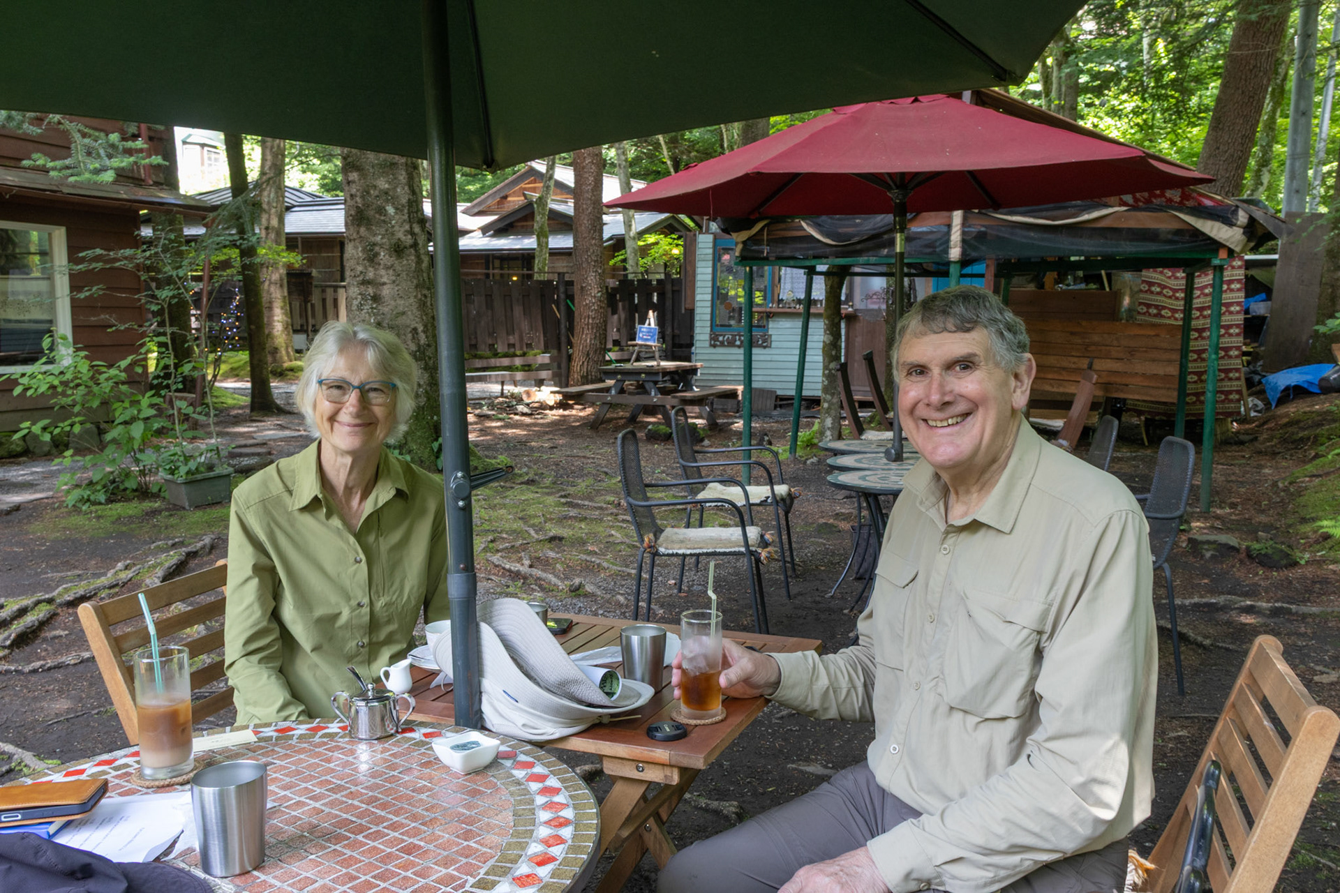 Oolong tea and coffee break on guided walk