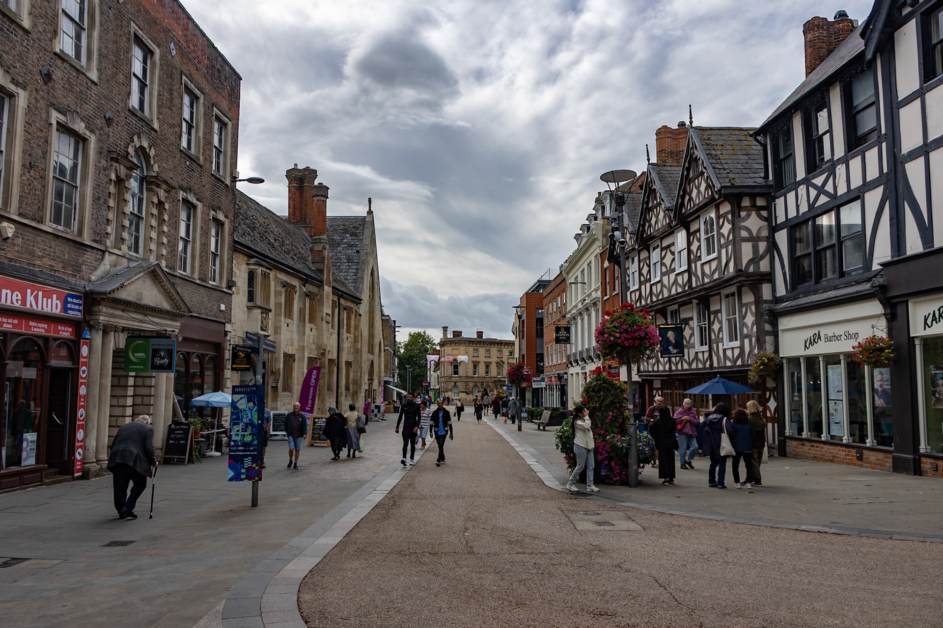 Gloucester town centre. A great place to get vapes and have a mobile phone repaired