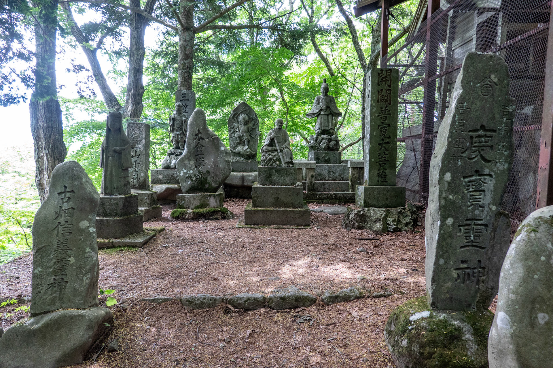 Ontake Shrine