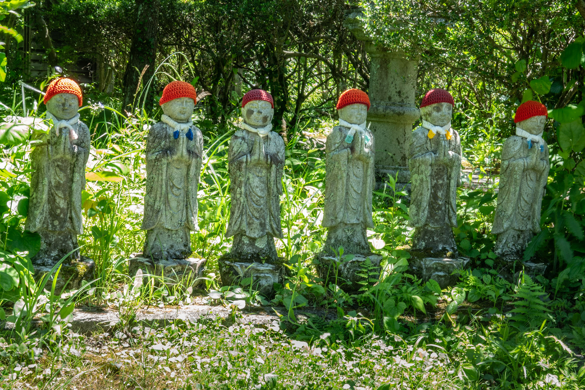 Statues, Nagiso