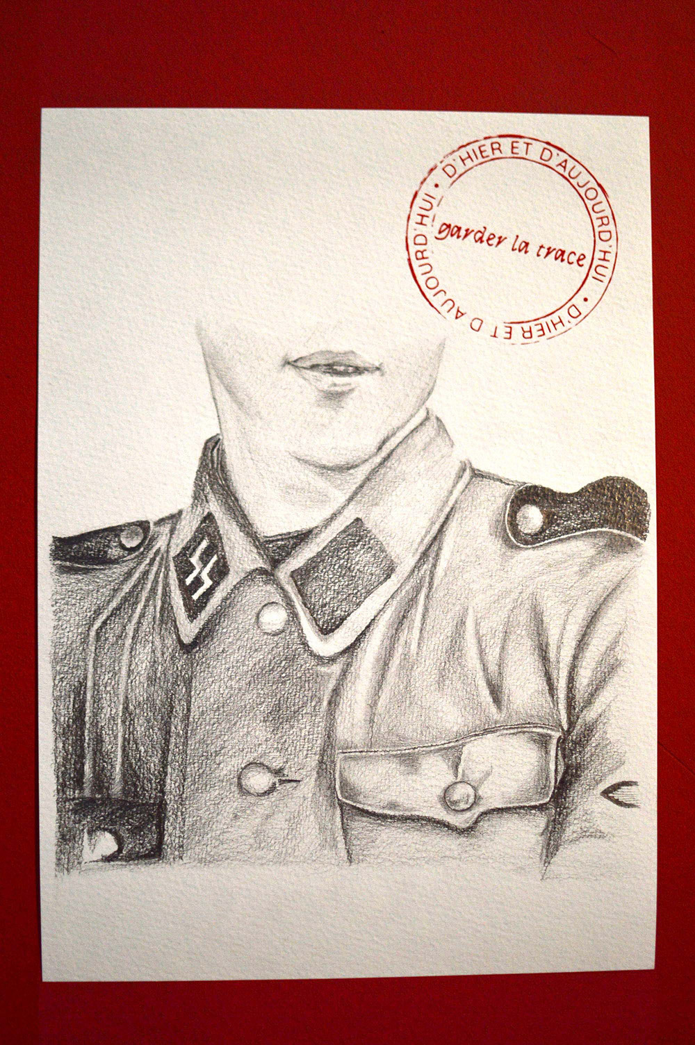 " Garder la trace d'hier et d'aujourd'hui " - série de dessins au crayon et sérigraphiés sur papier - 2022 - vue de l'exposition "Identité(s)" au Collectif des Possibles février 2022