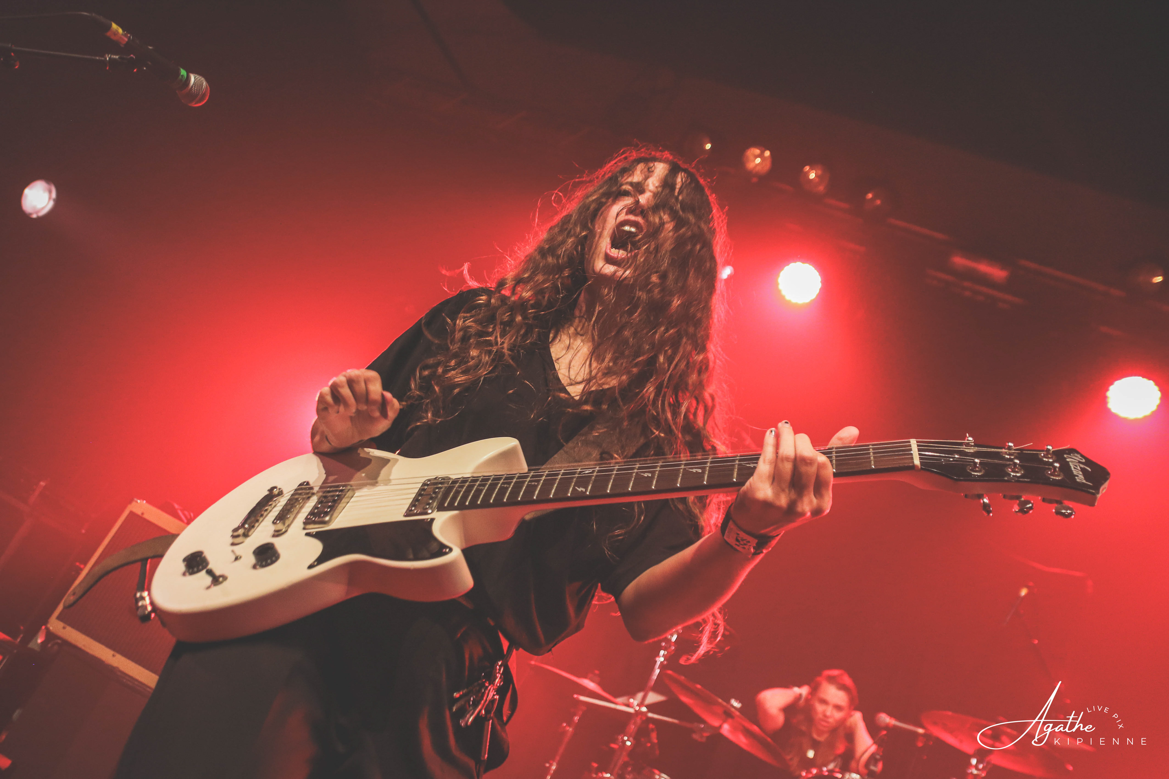 MADAM // La puce à l'oreille