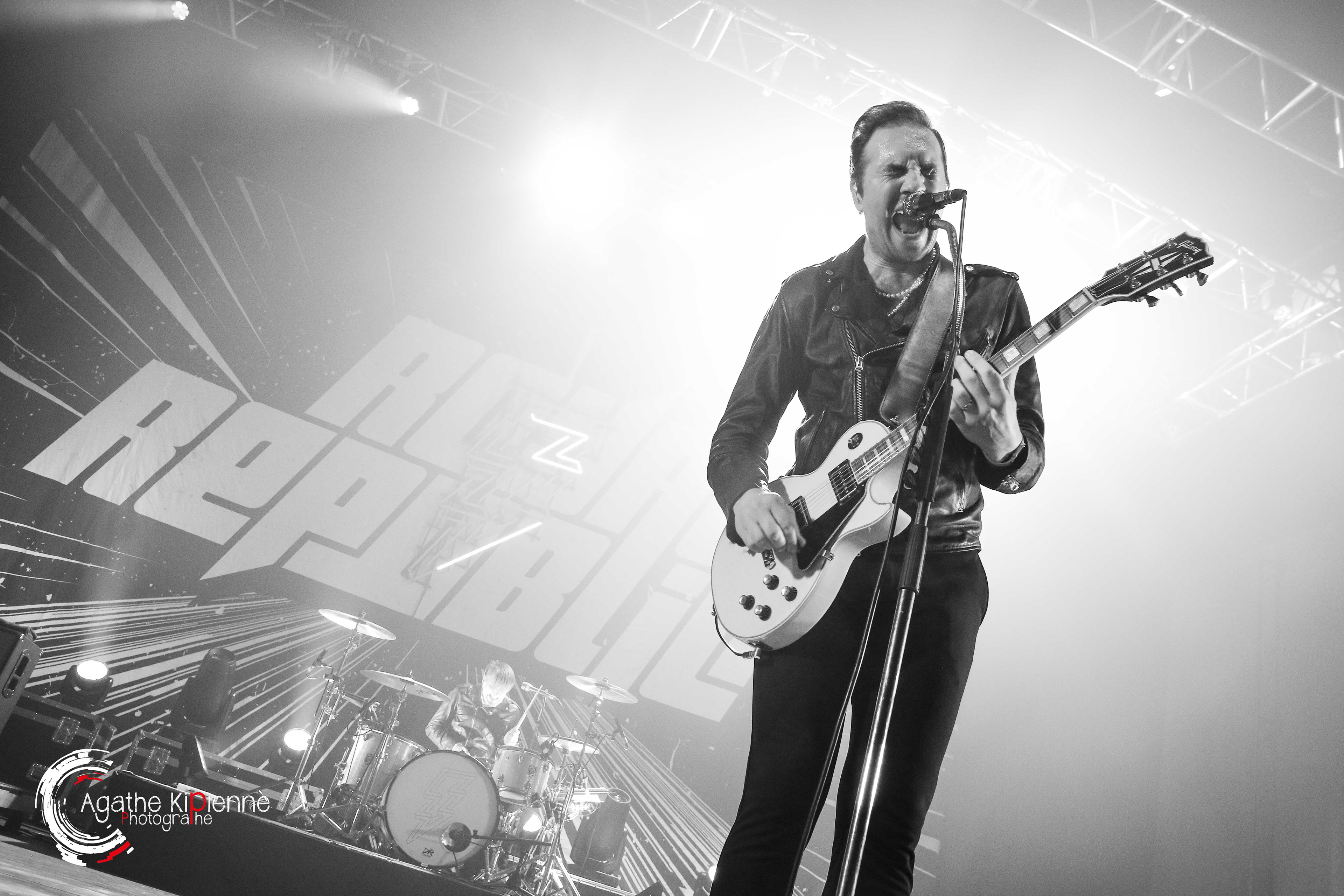 ROYAL REPUBLIC // Coopérative de mai