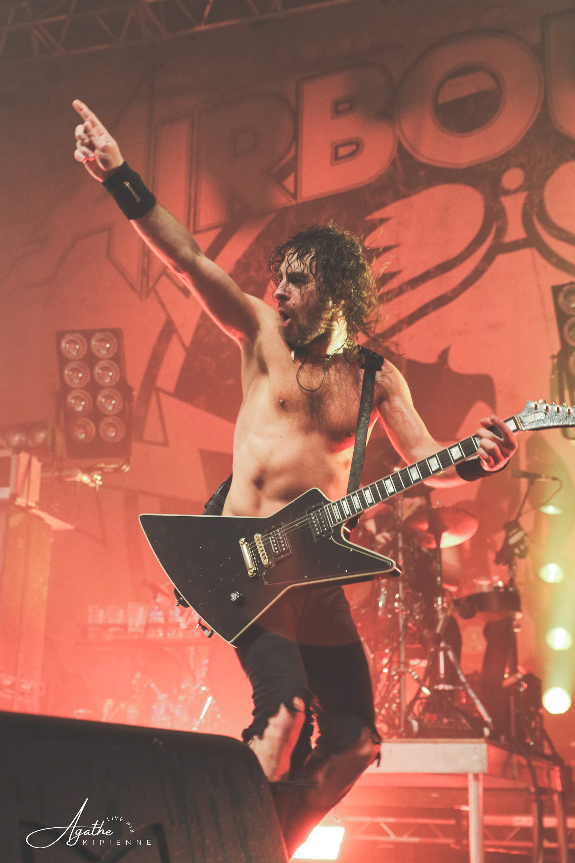 AIRBOURNE // Coopérative de mai