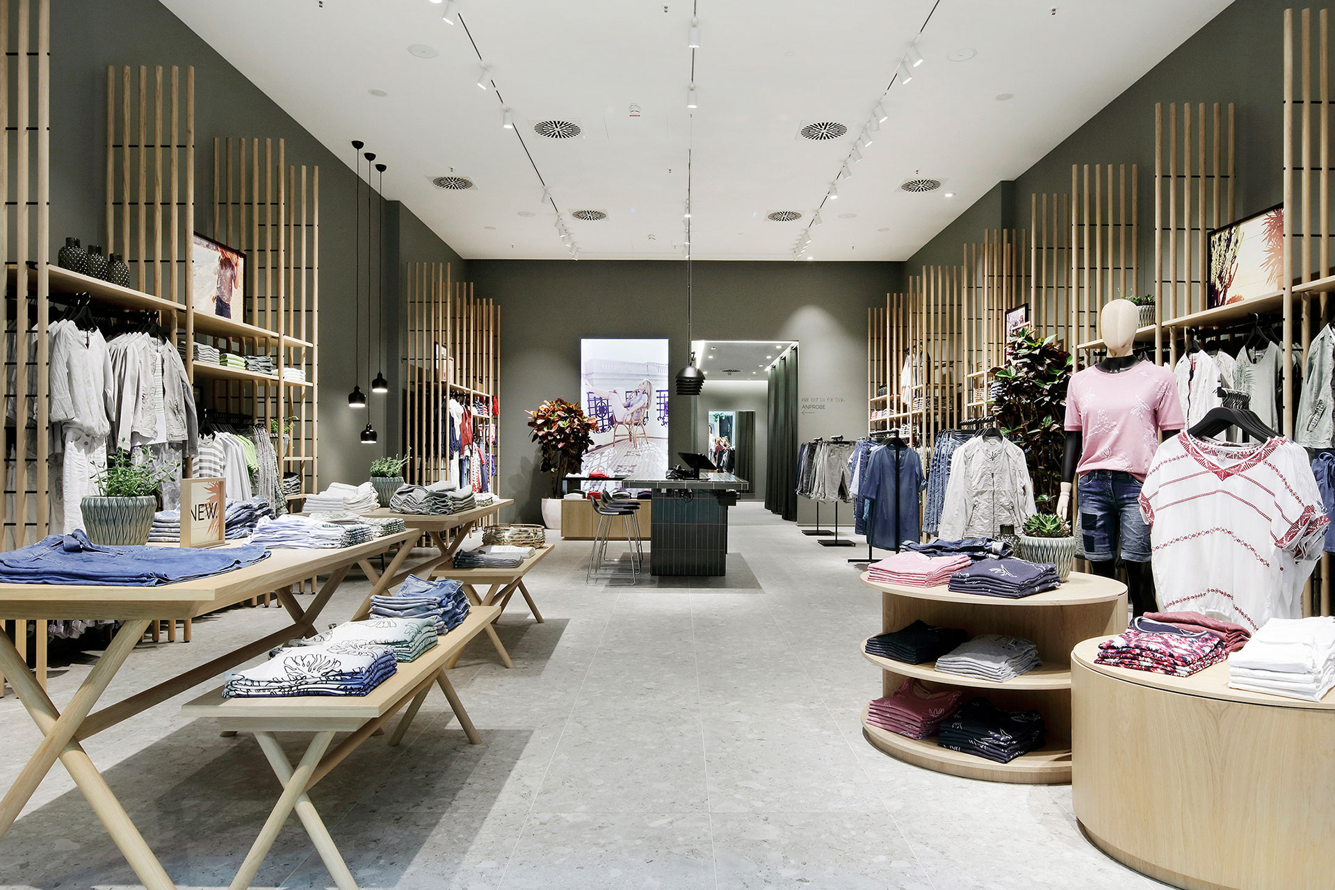 CECIL Shop / Centro Oberhausen