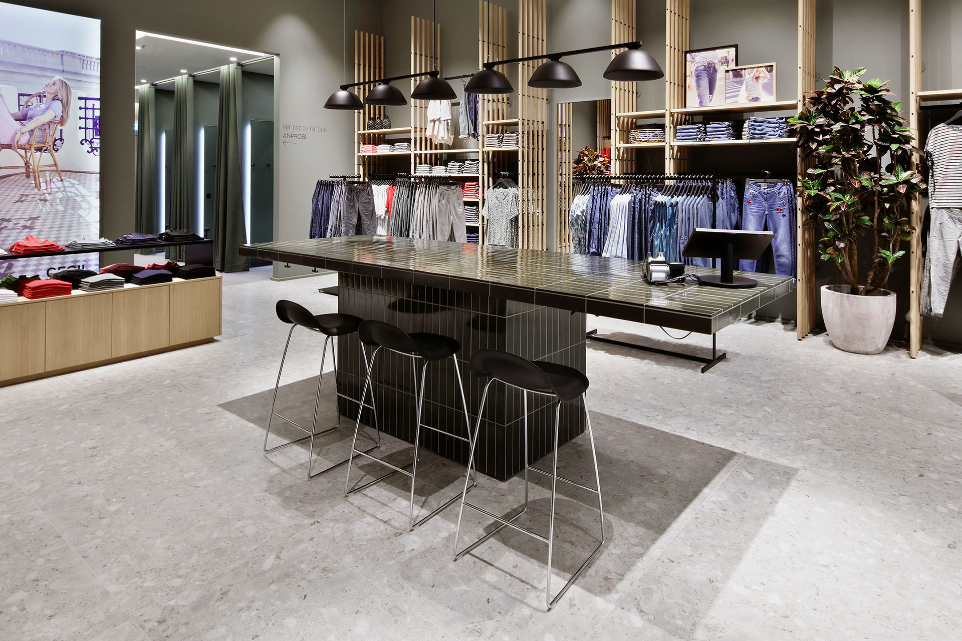CECIL Shop / Centro Oberhausen