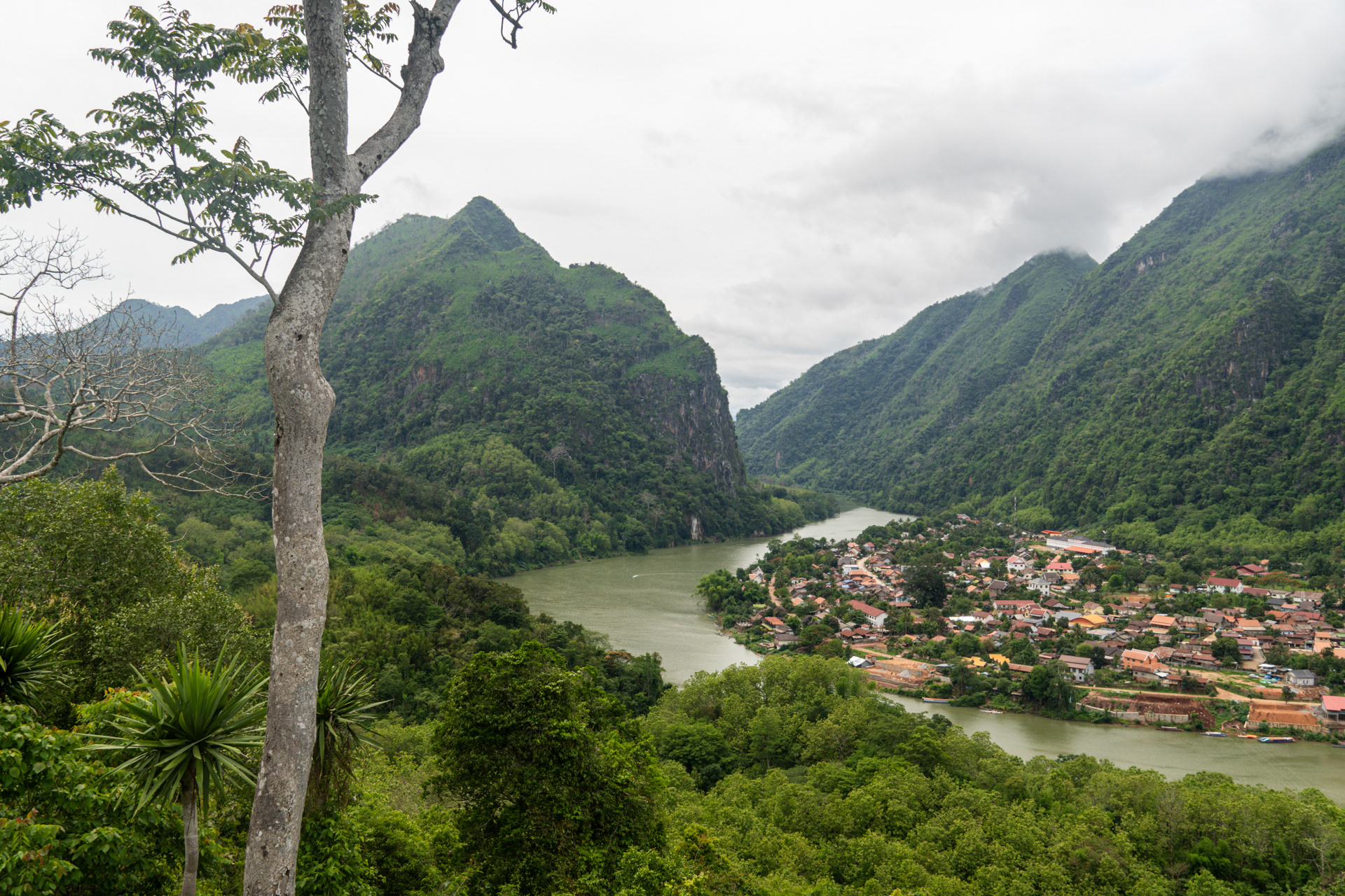 Nong Khiaw