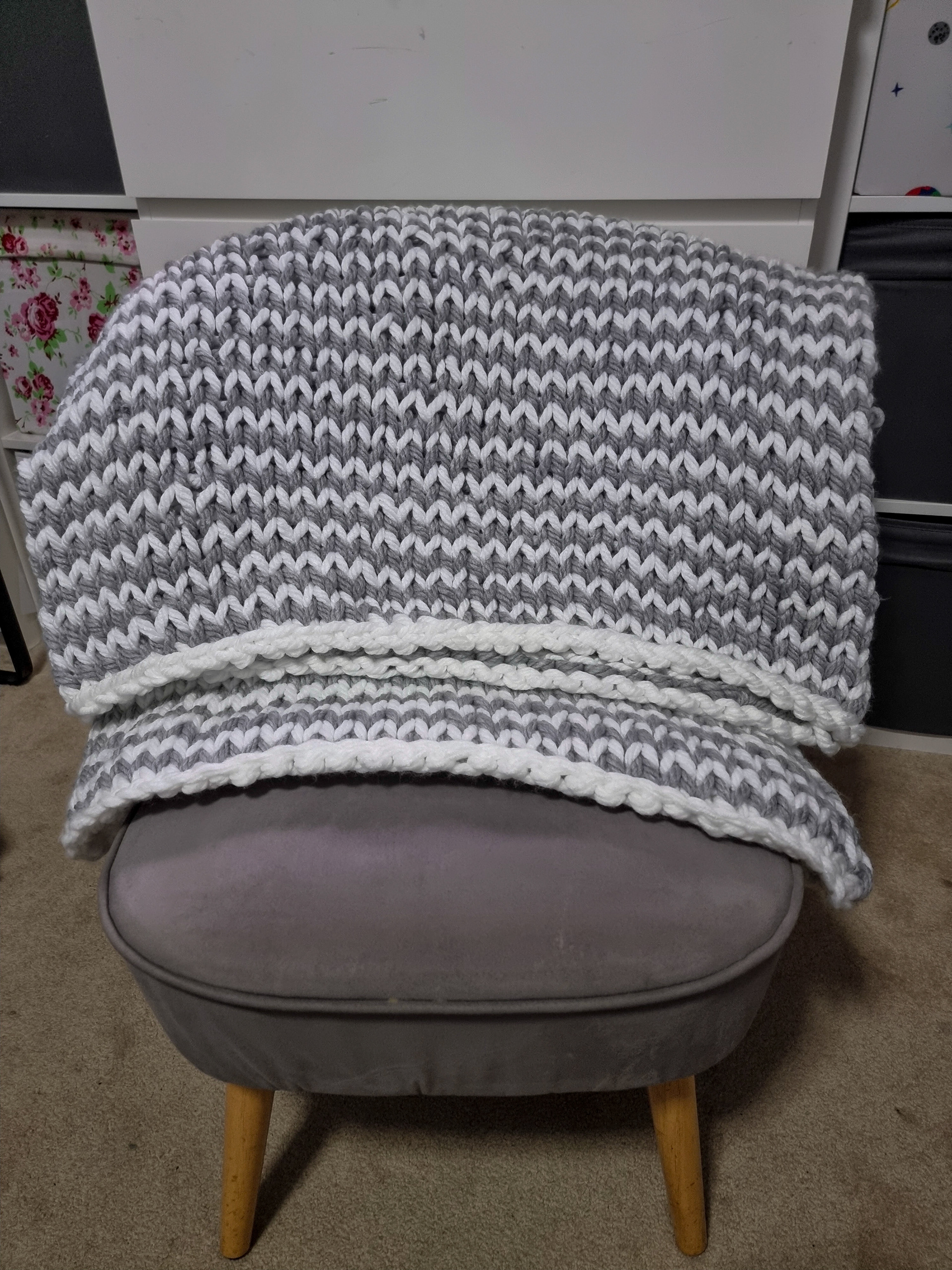 Grey & White Adult/Throw Blanket