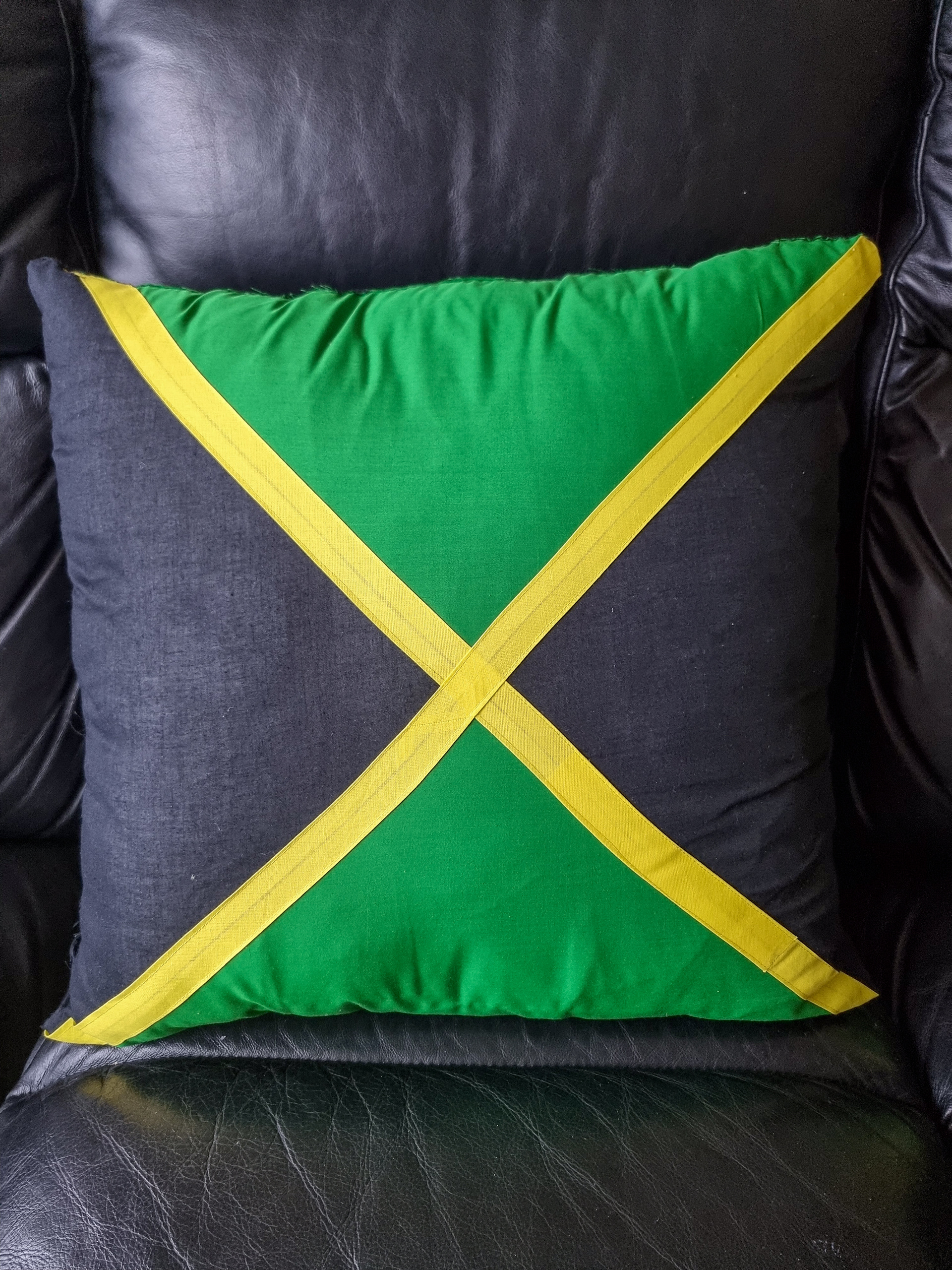 Jamaica Flag Cushion SAMPLES