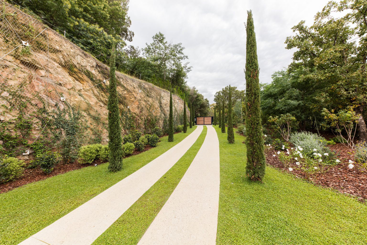 entrance garden