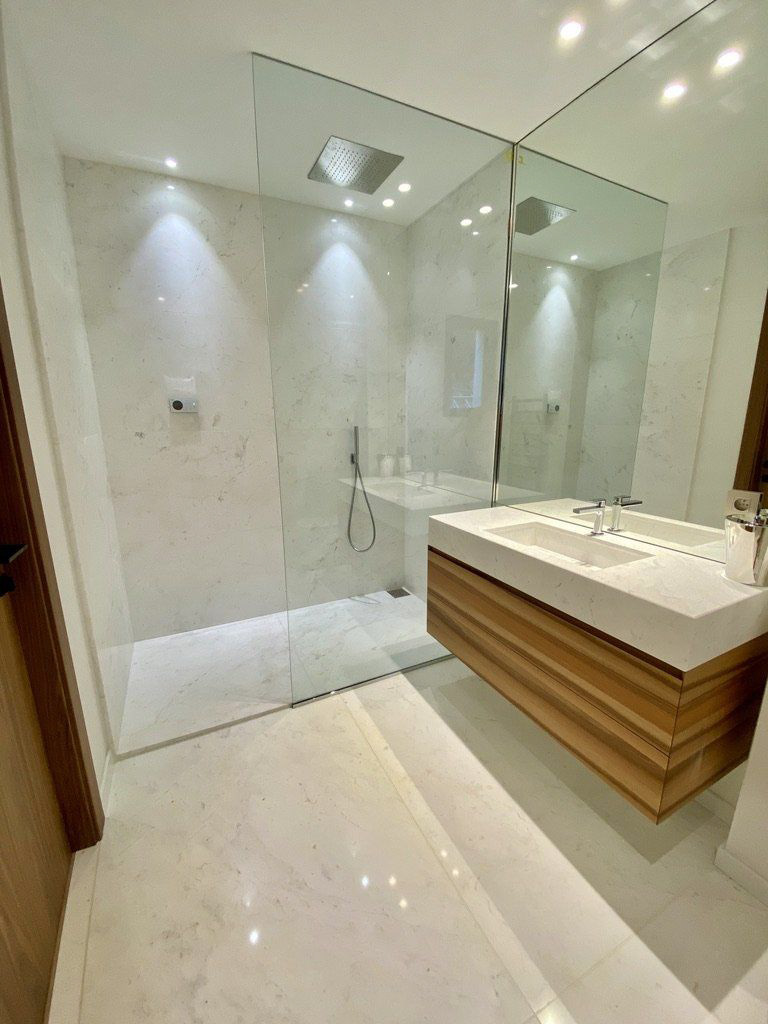 ensuite shower room
