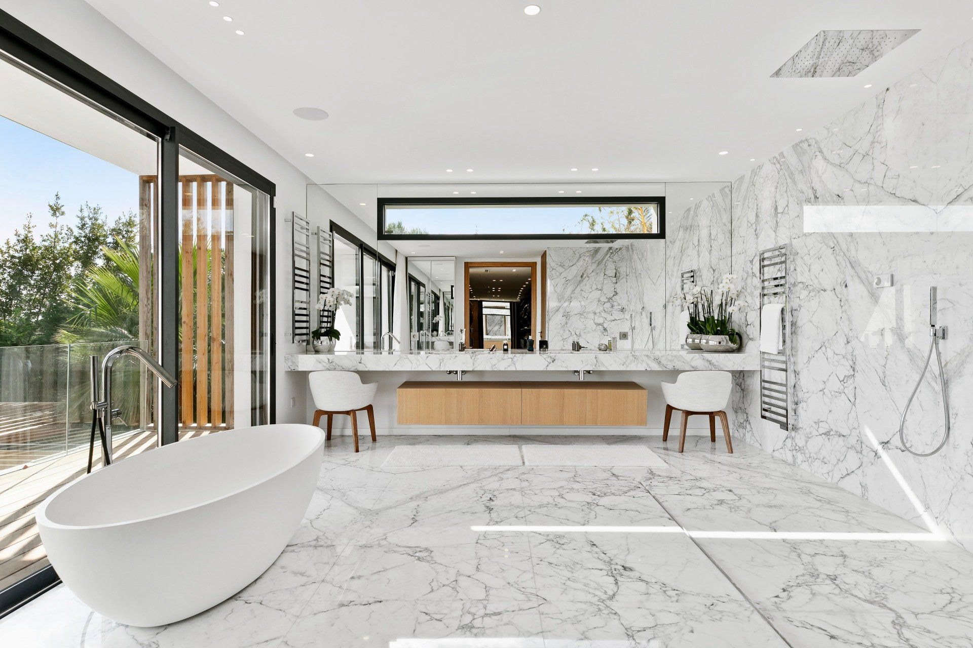 En suite bathroom Master