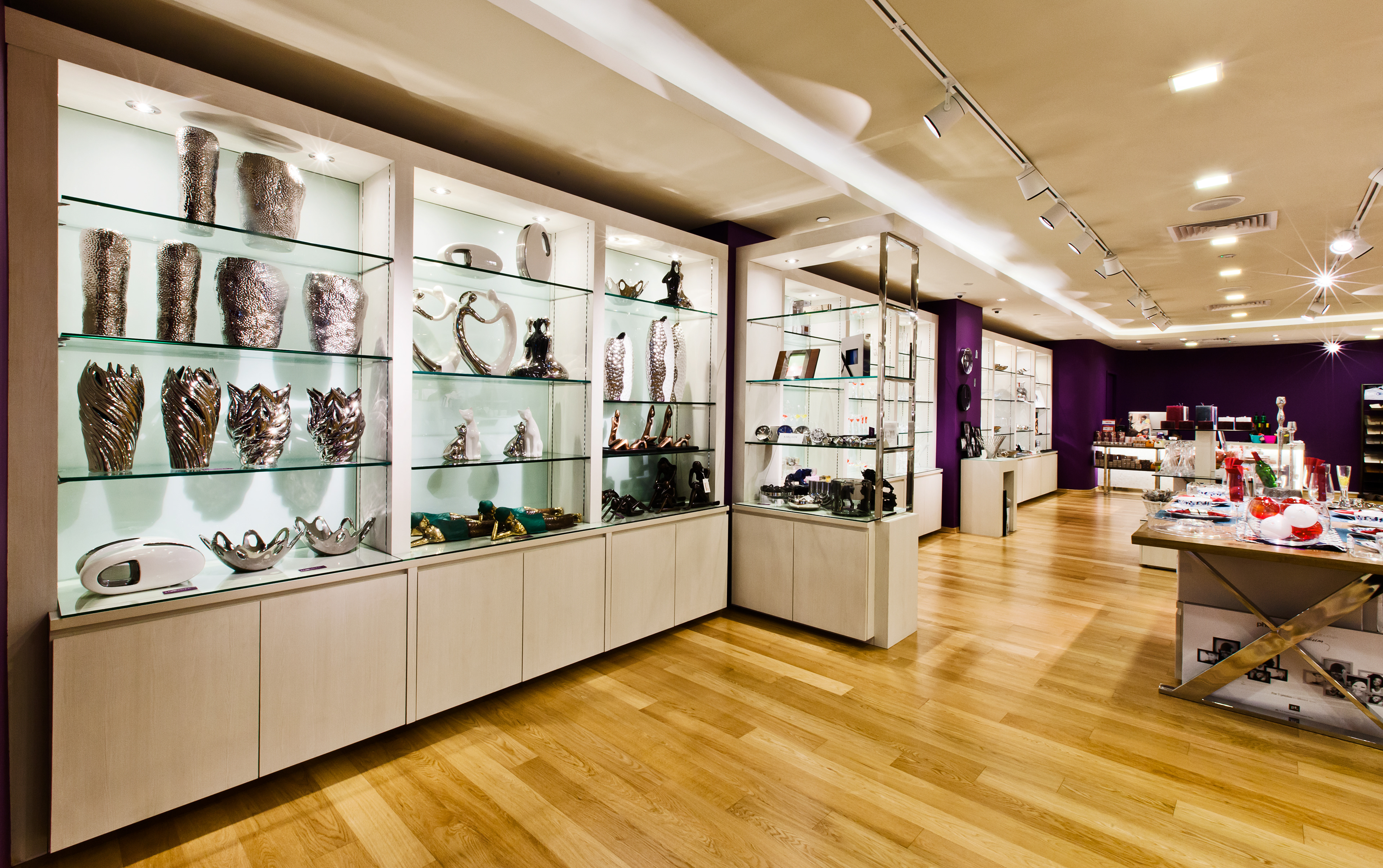 LUXODEC AT PLAZA SINGAPURA