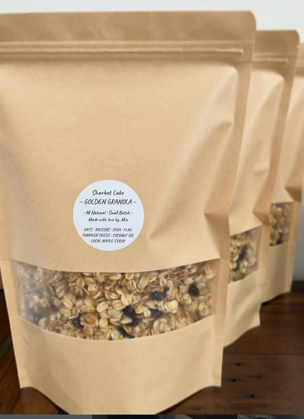 GOLDEN GRANOLA