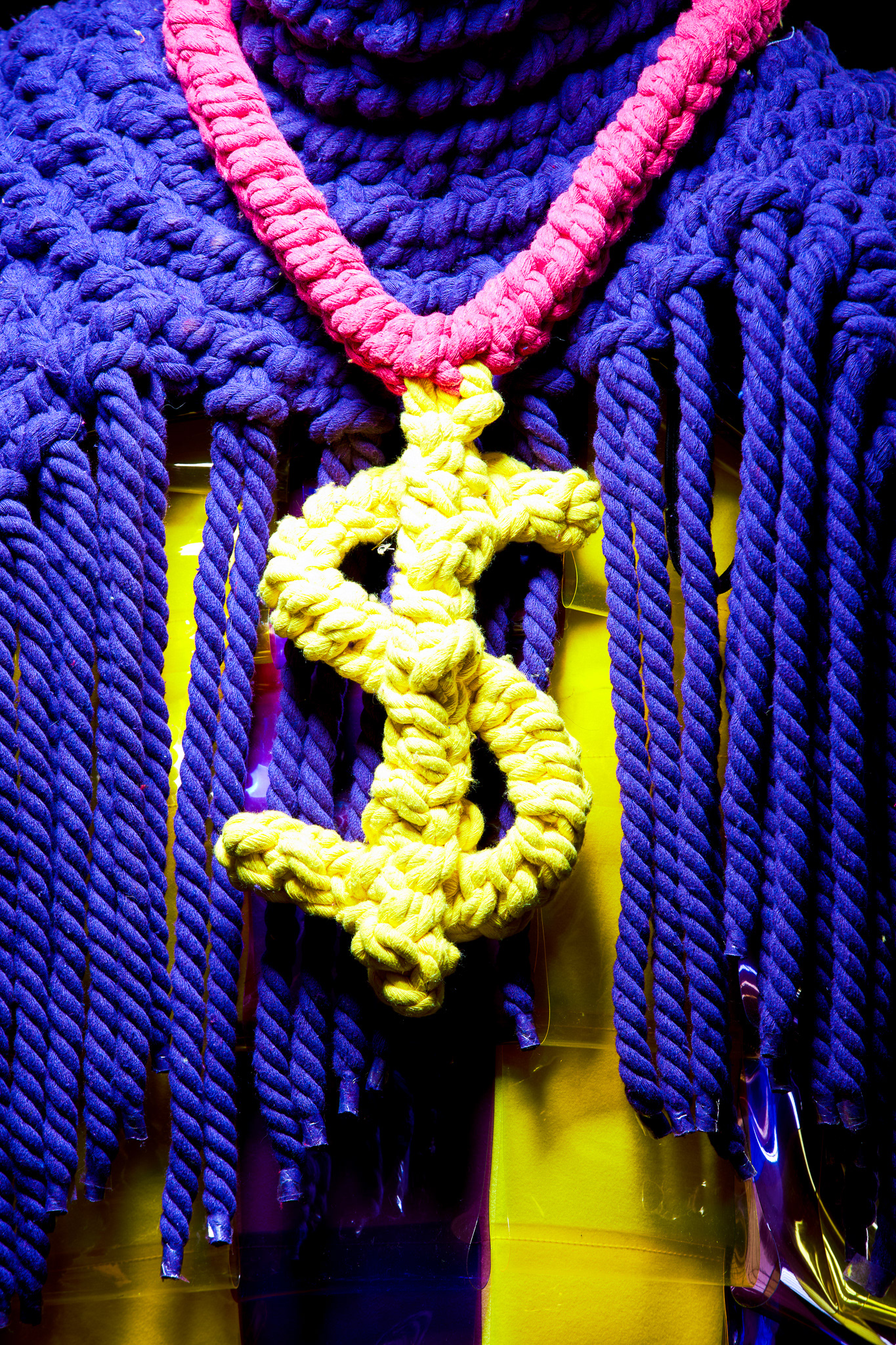 LOOK 02 DESIRE