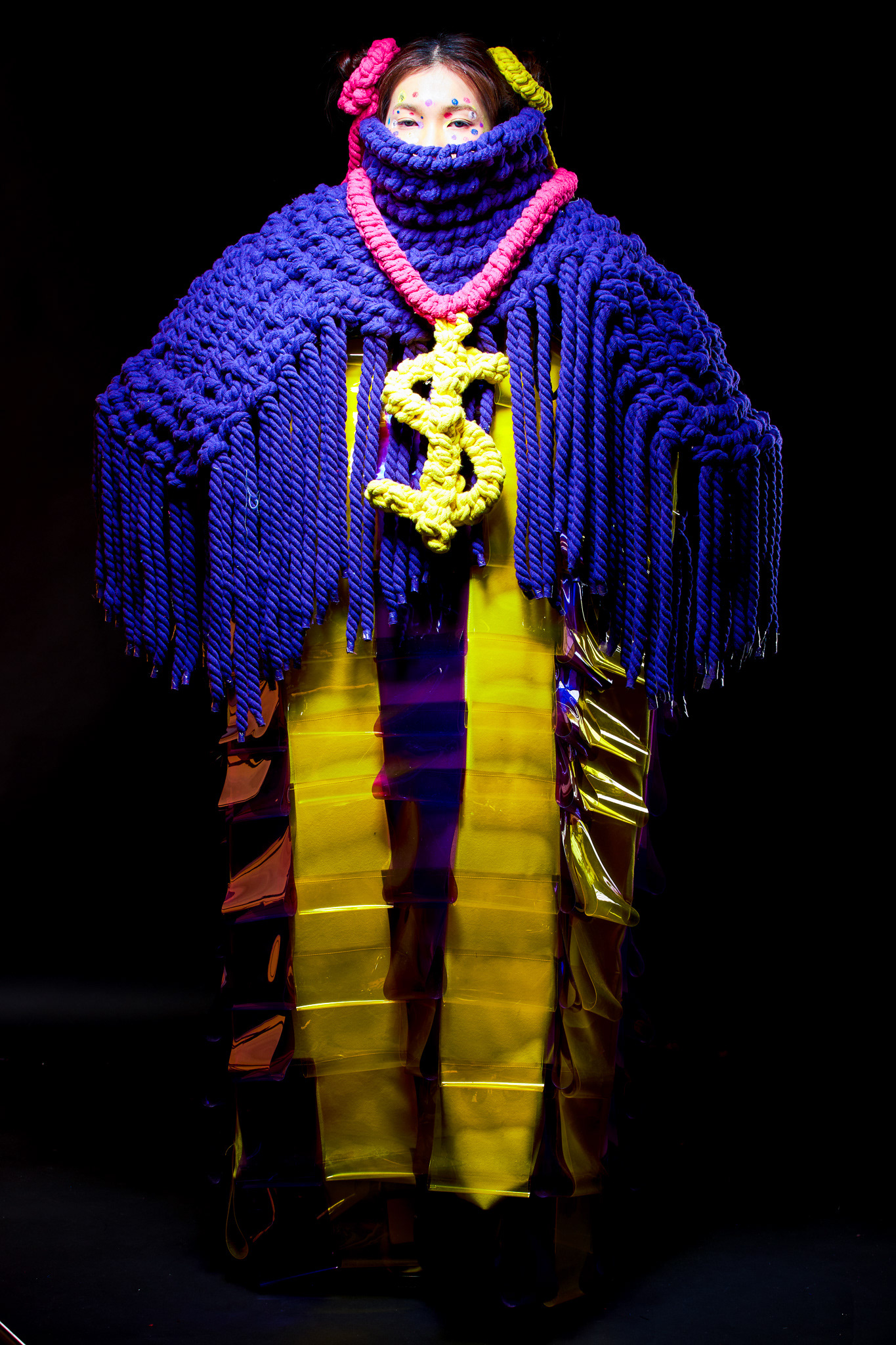 LOOK 02 DESIRE