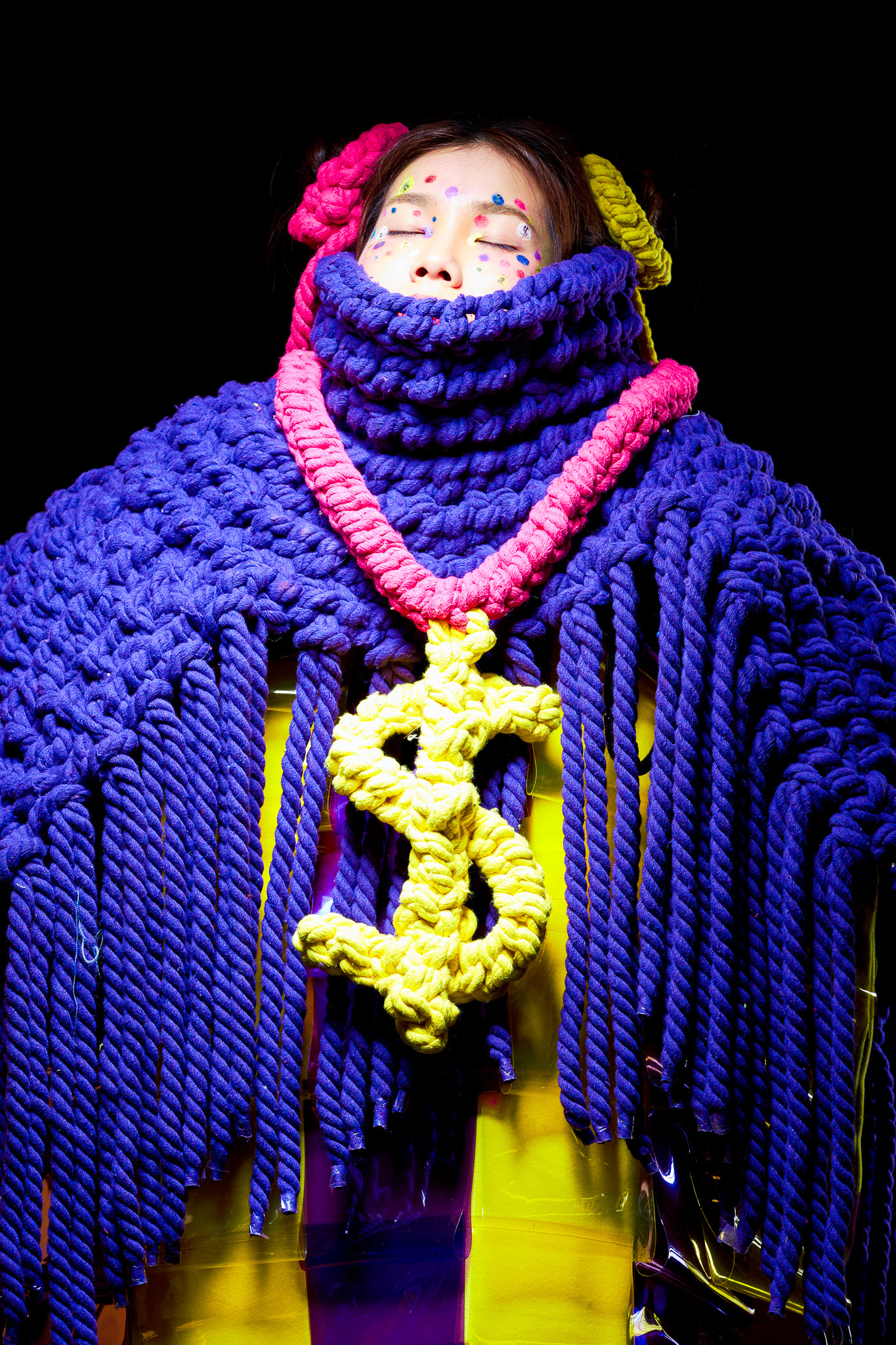 LOOK 02 DESIRE