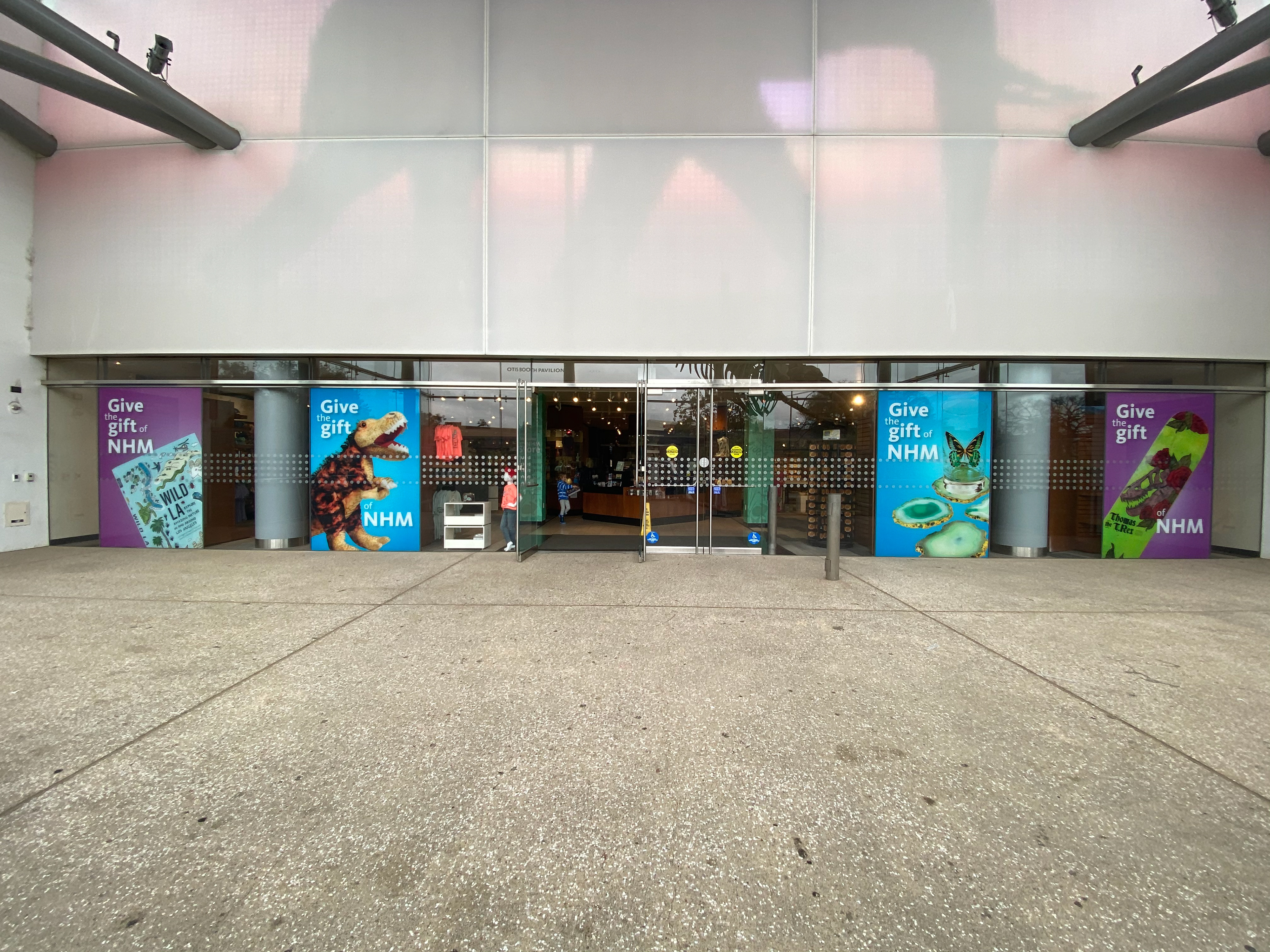 Natural History Museum | Store Signage
