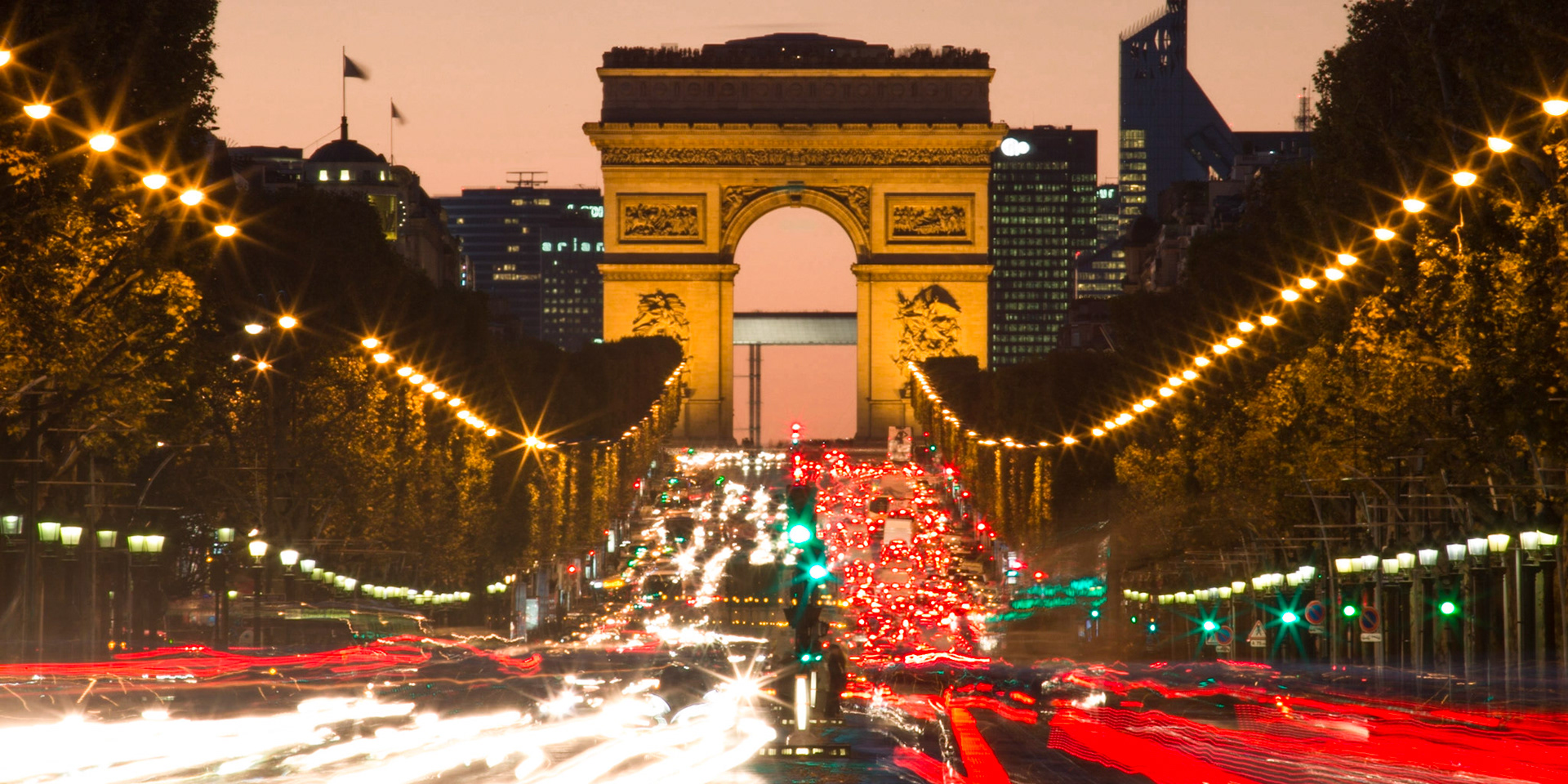 Av. des Champs -Elysees