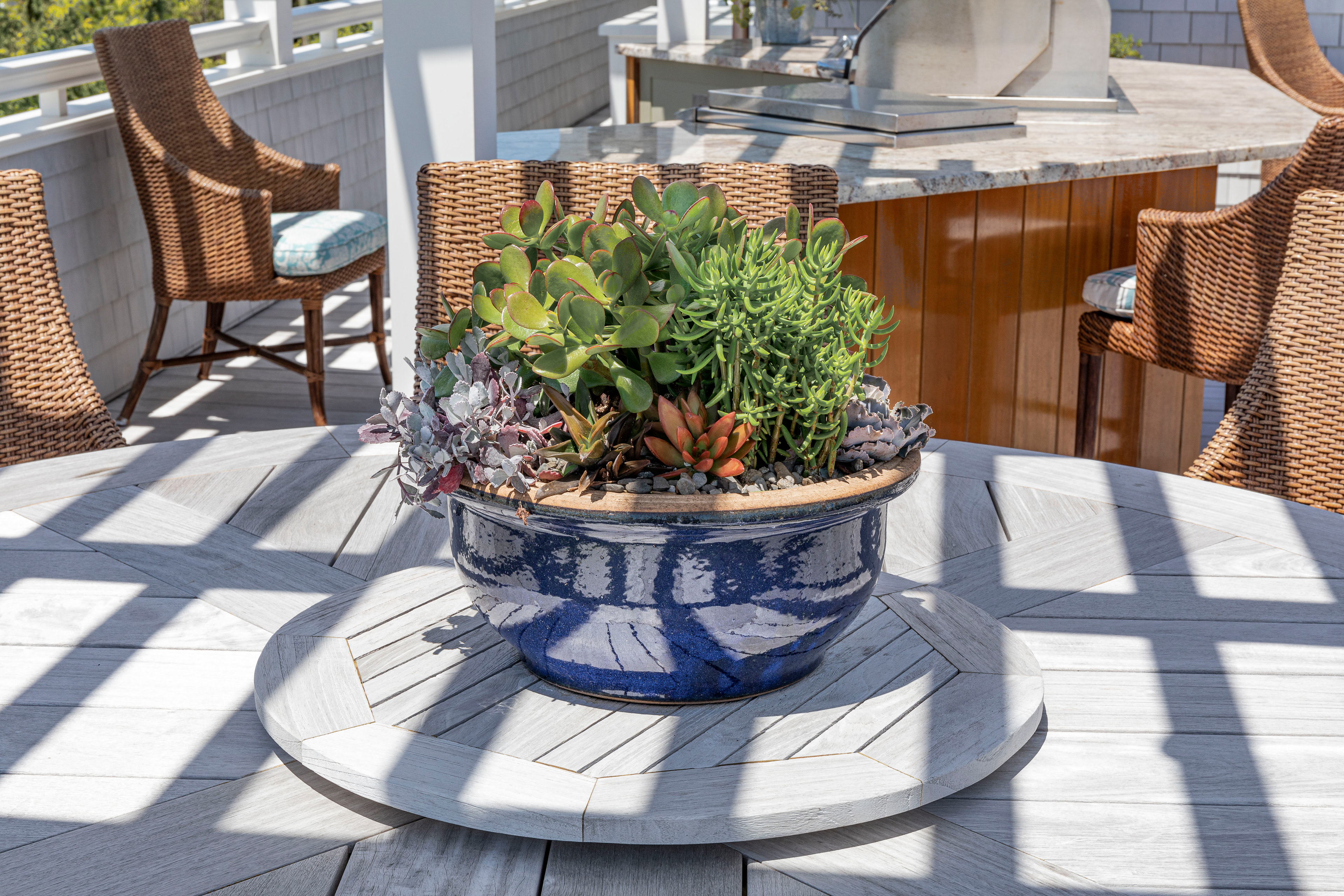 Smart Centerpieces