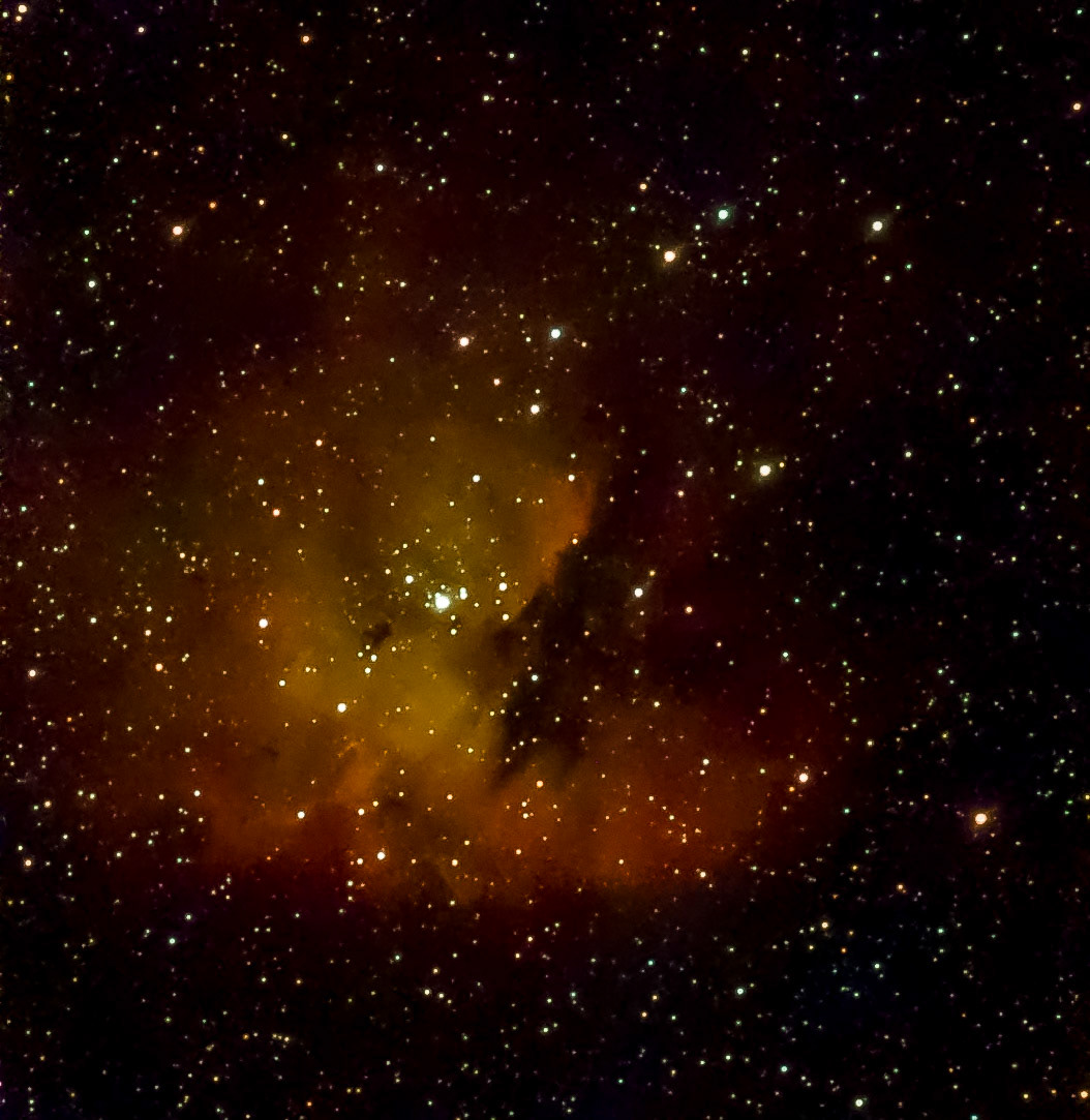 NGC 281W, eller Pacman nebulosan ligger i stjärnbilden Cassiopeja.