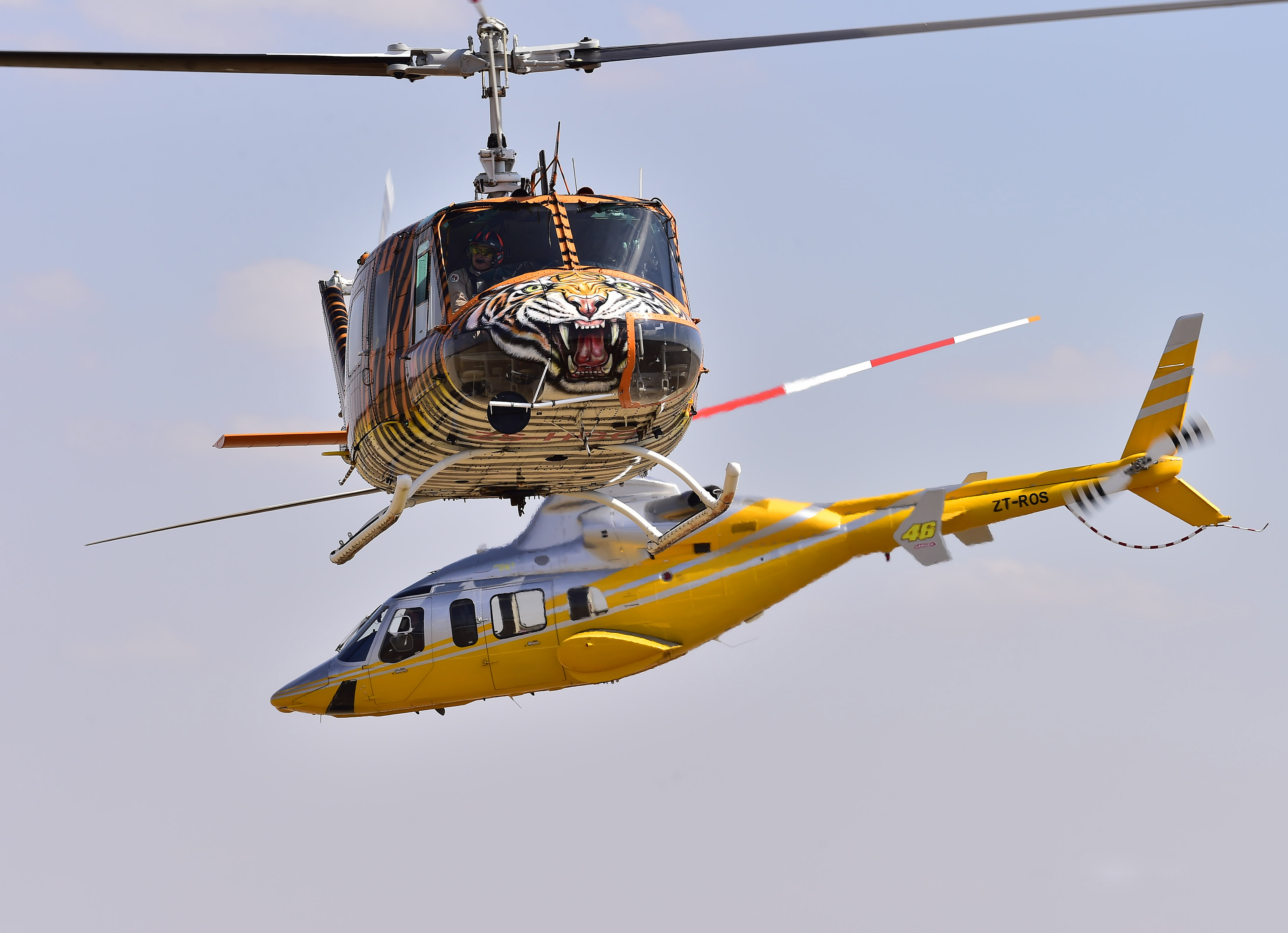 Hueys & Bell 407