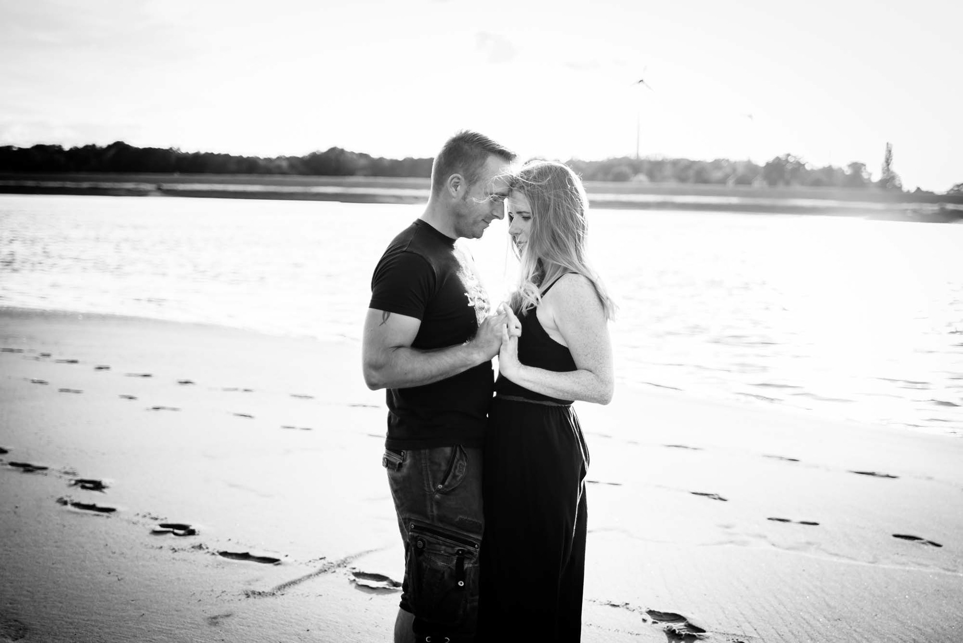 Engagement Shooting | Paarshooting vor der Hochzeit an der Elbe