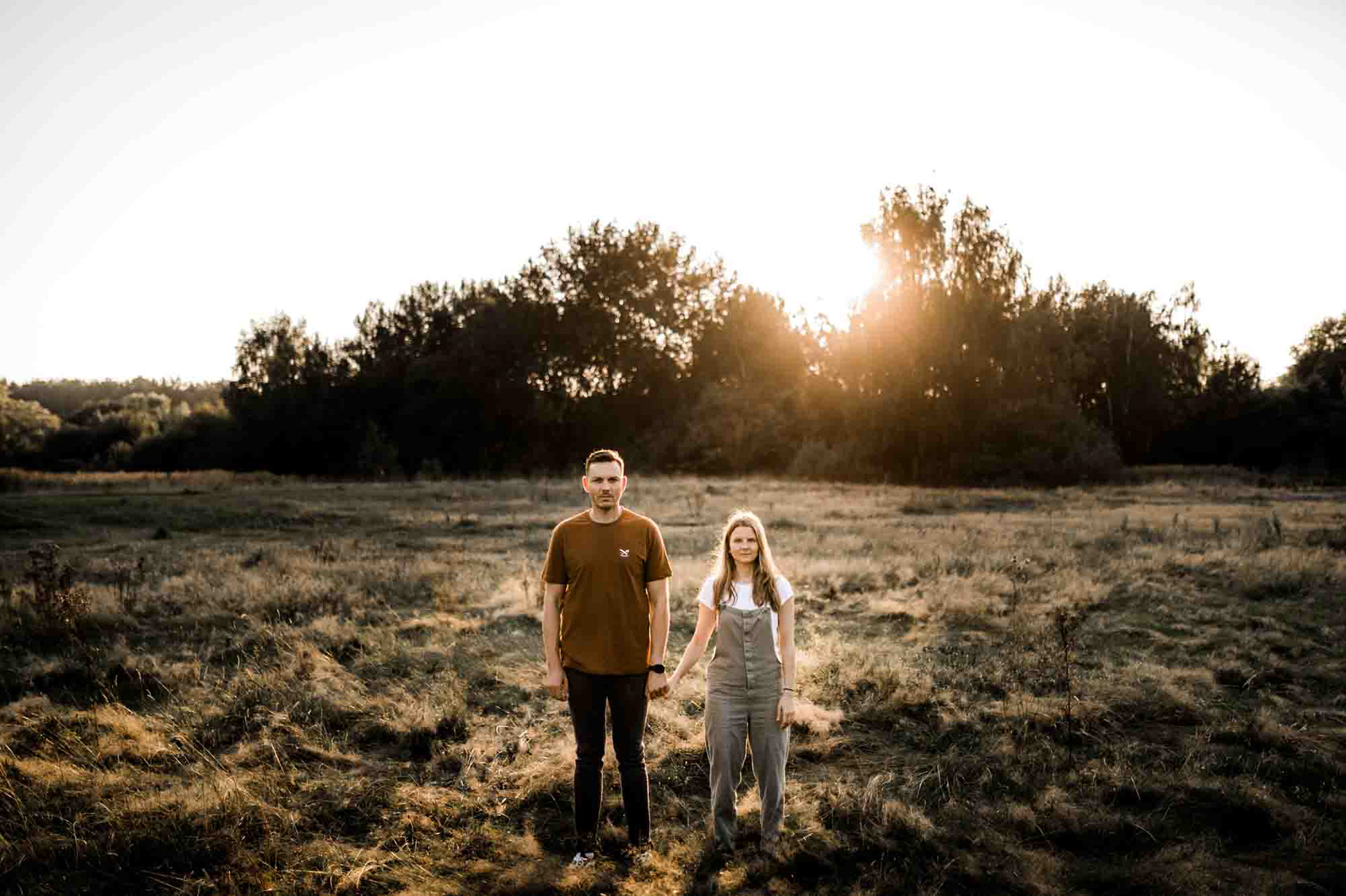 Engagement Shooting | Paarshooting vor der Hochzeit auf dem Feld