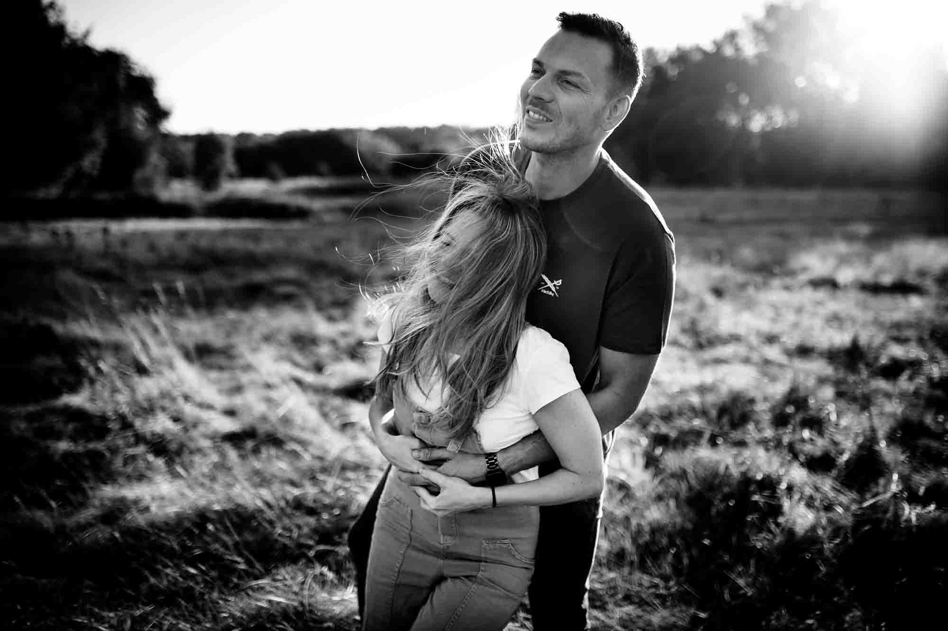 Engagement Shooting | Paarshooting vor der Hochzeit auf dem Feld