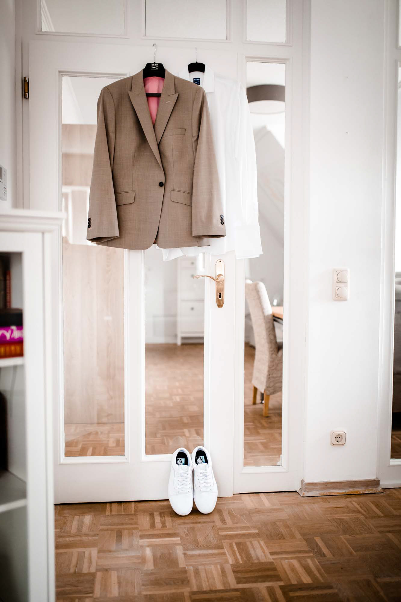 Details Getting Ready Bräutigam