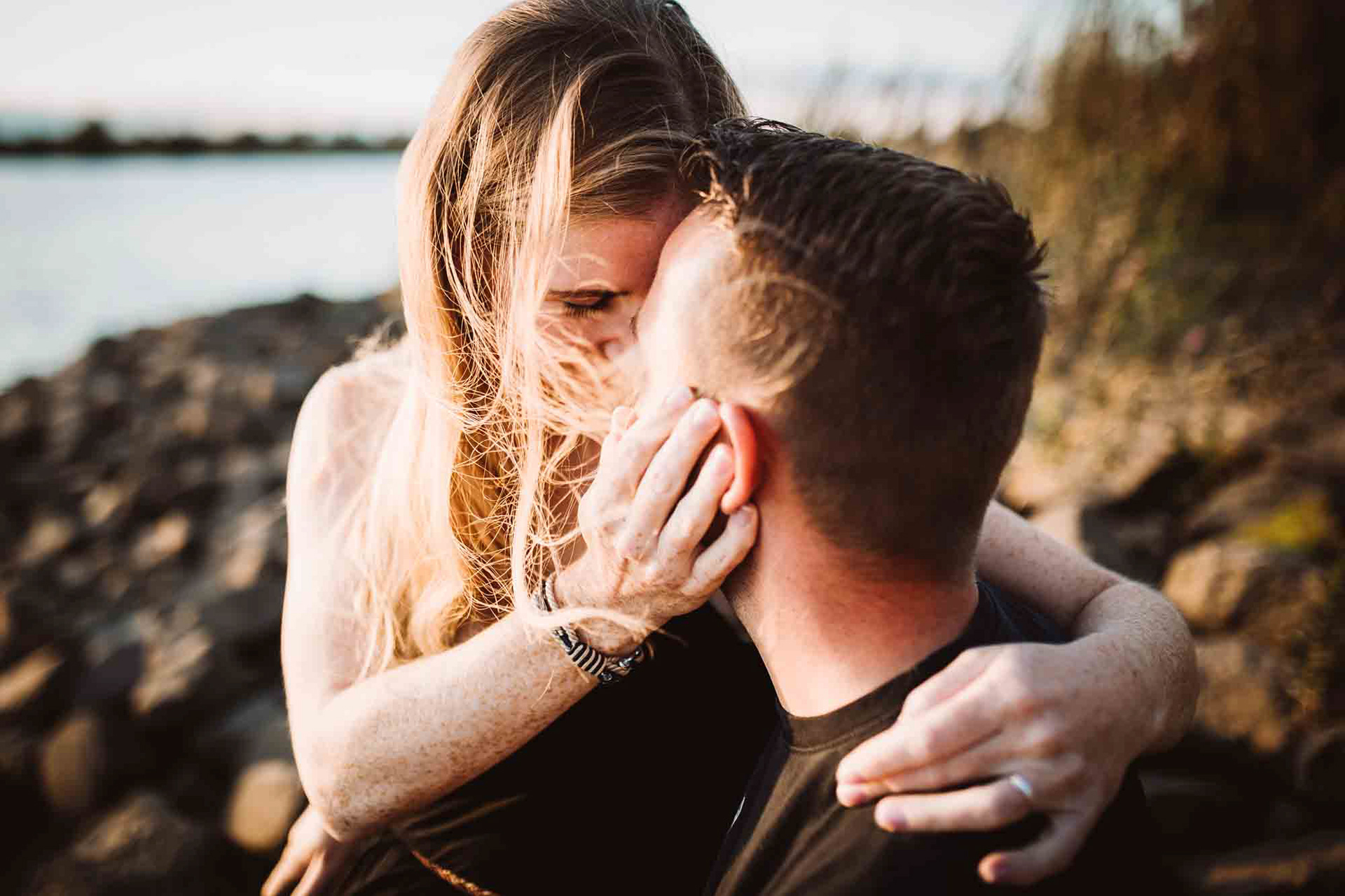 Engagement Shooting | Paarshooting vor der Hochzeit an der Elbe
