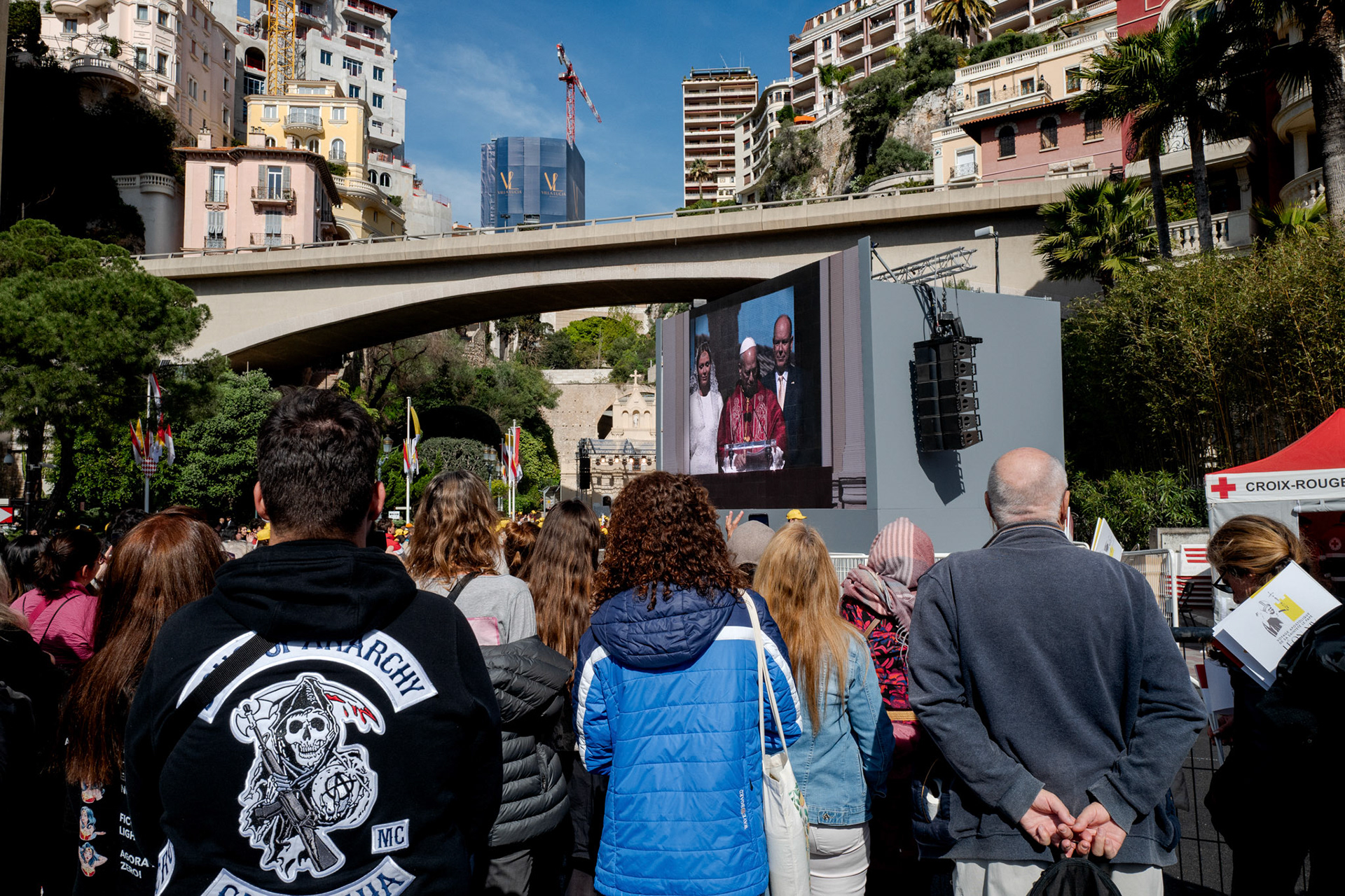 La diretta video della visita del Papa nel palazzo del Principe