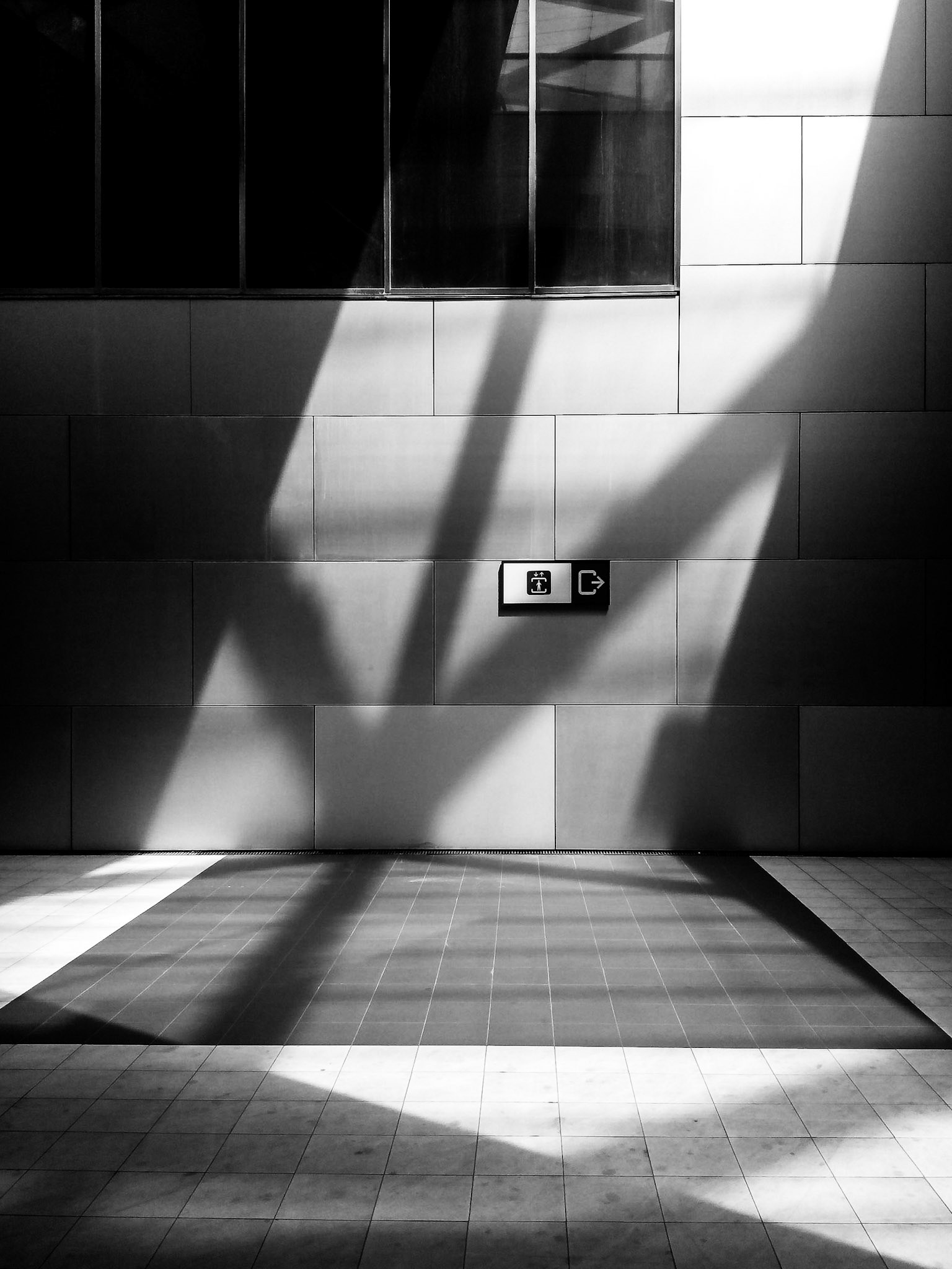 Rogier Metro Station