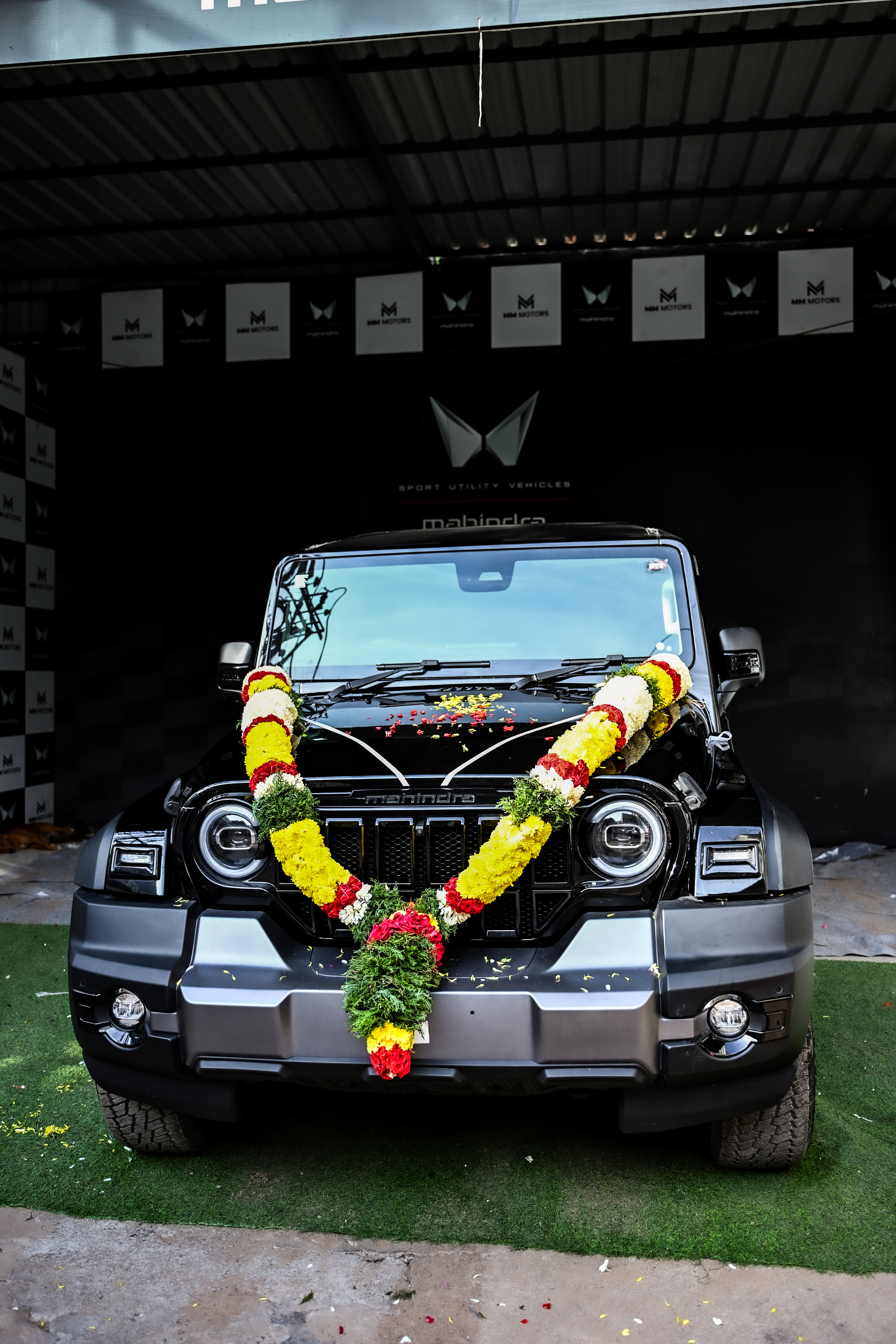 Thar roxx @mount road