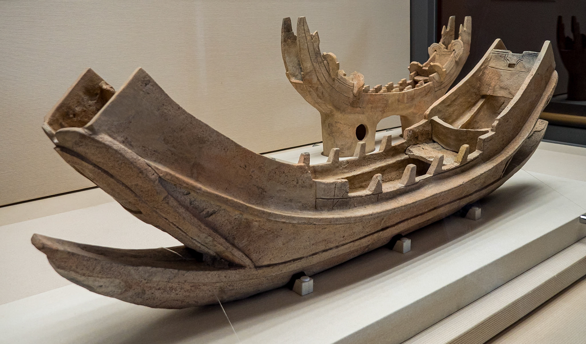 Partial reconstruction of Daikgokuden of the Nara Naniwa Palace