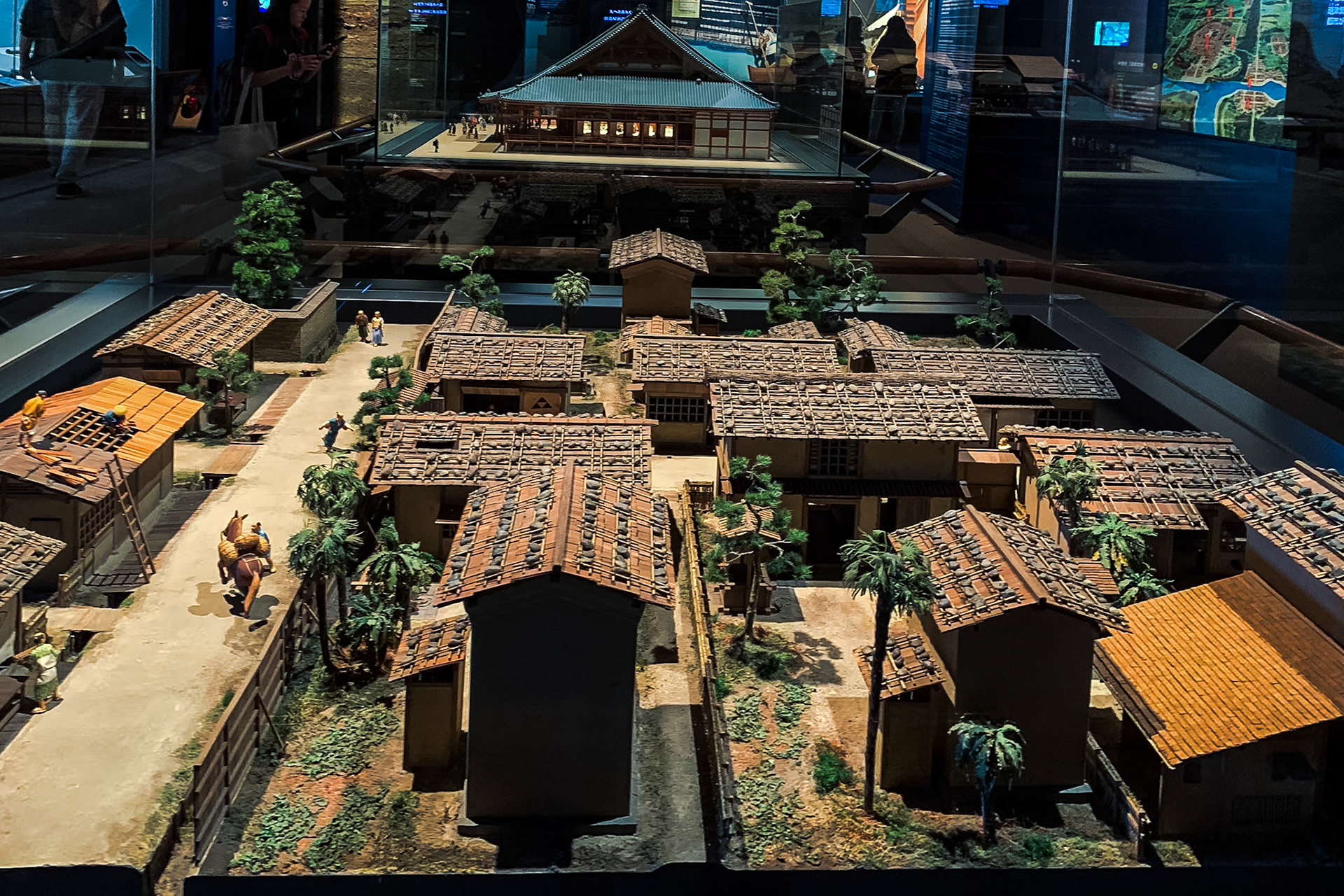 Miniature models of Naniwa