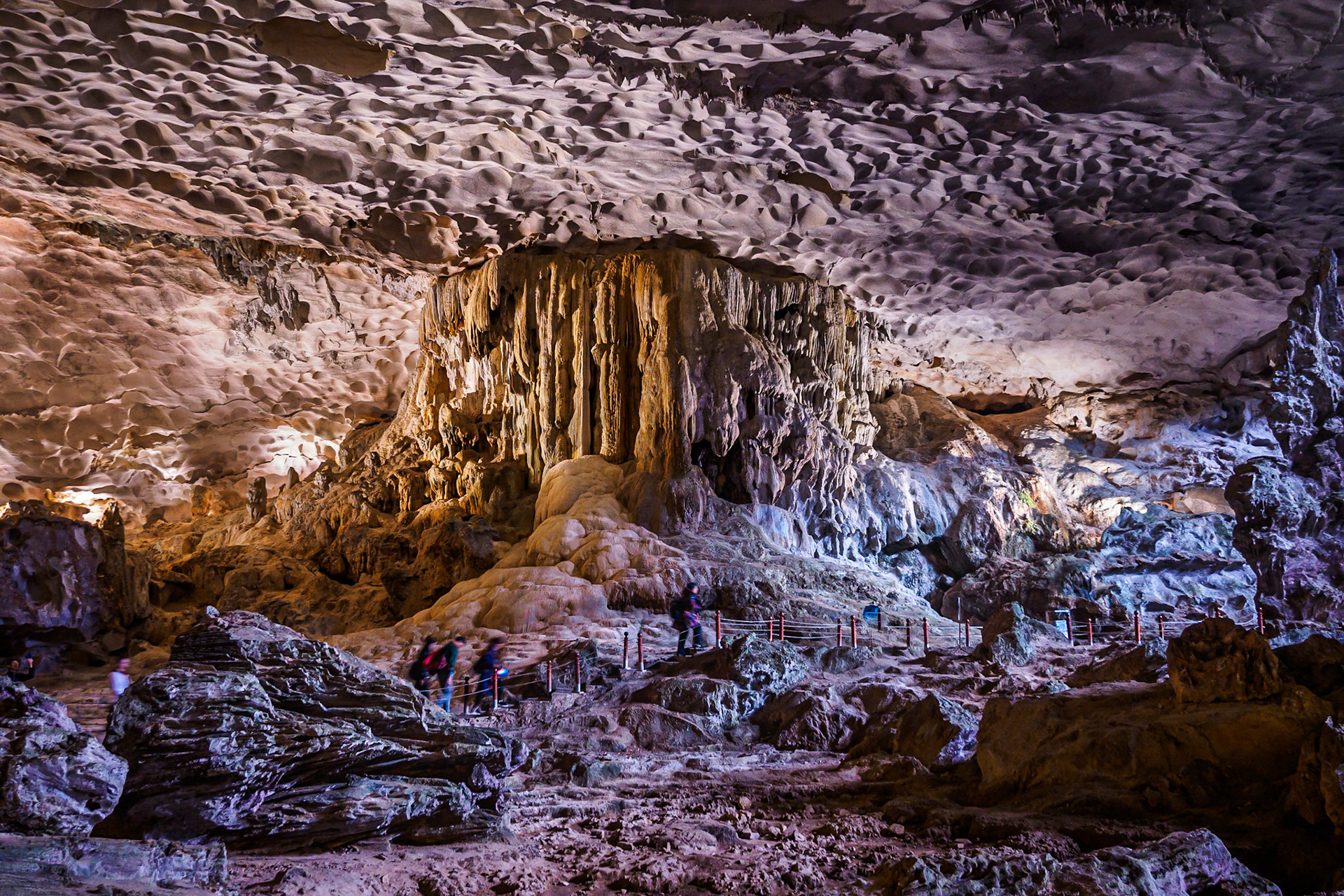 Sung Sot Caves