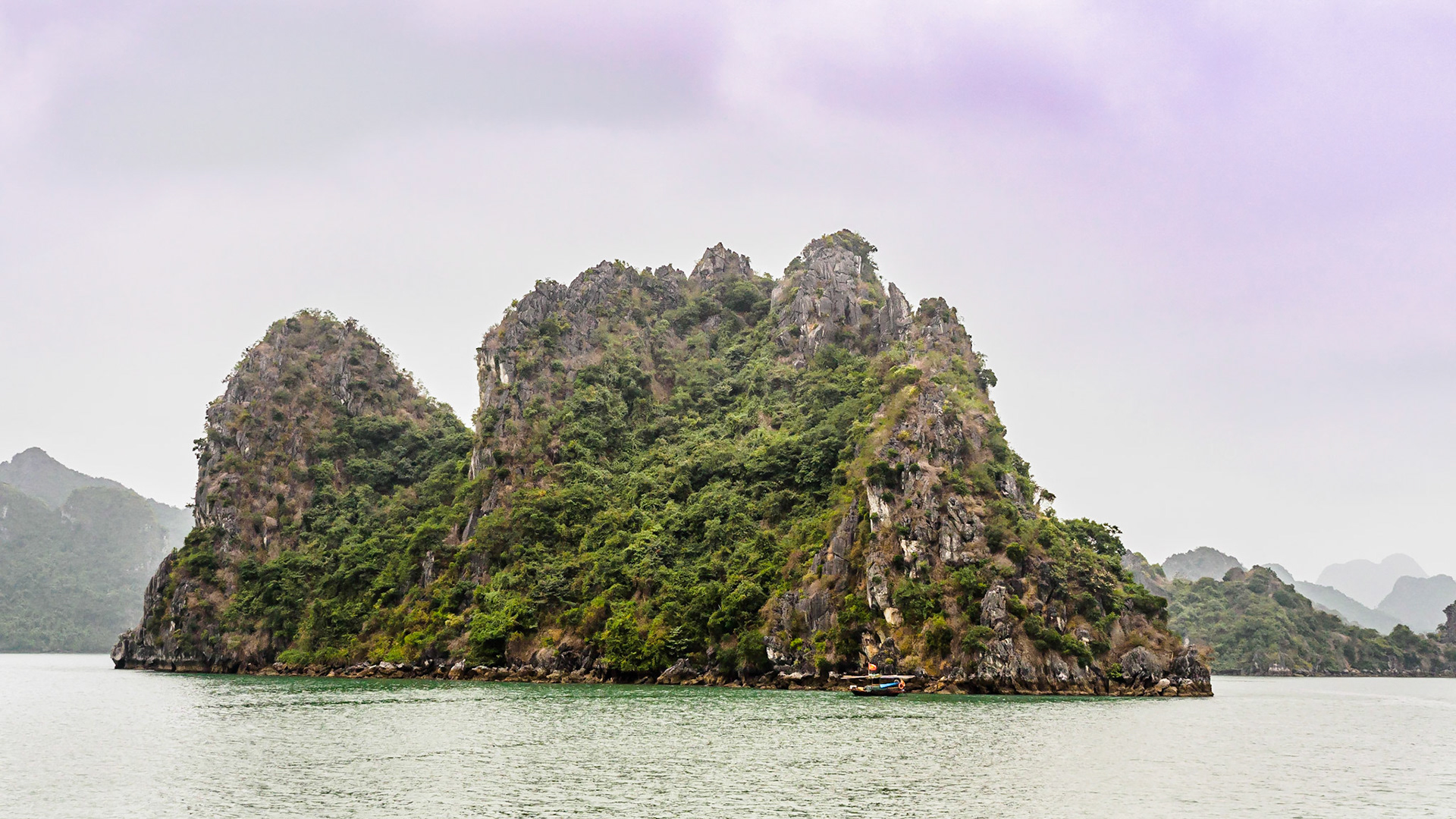 Ha Long Bay