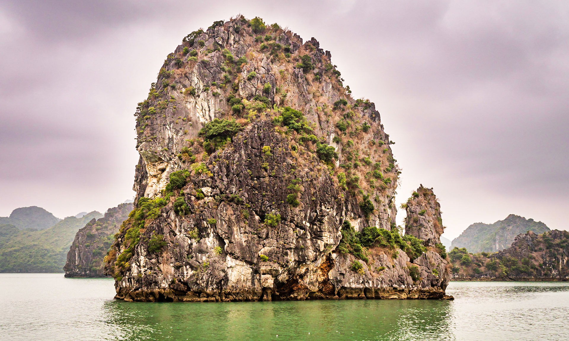 Ha Long Bay