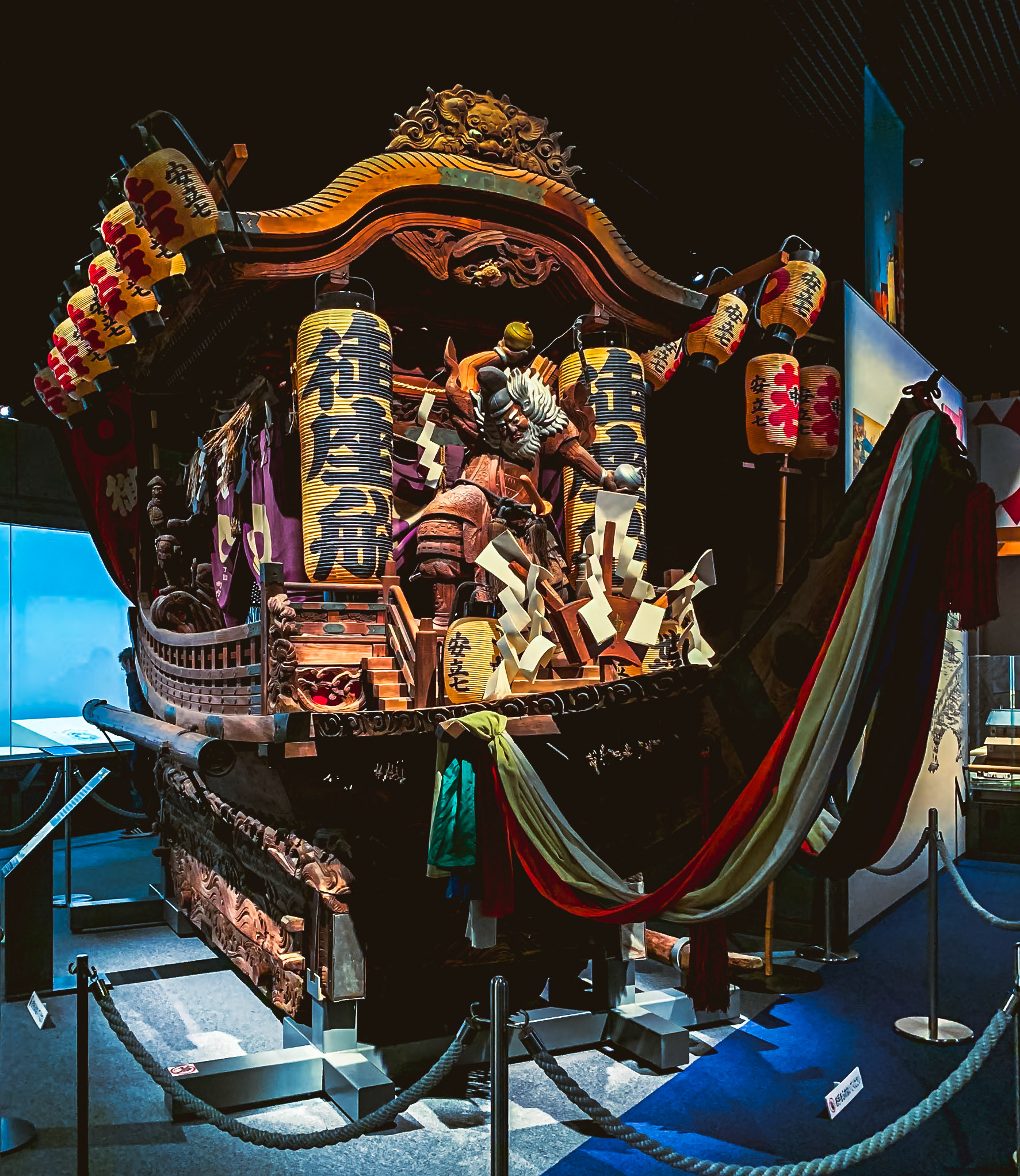 Miniature models of Naniwa