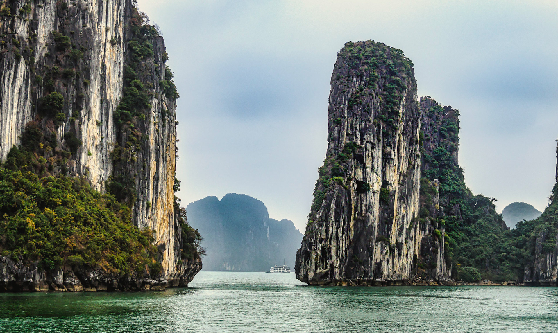 Ha Long Bay