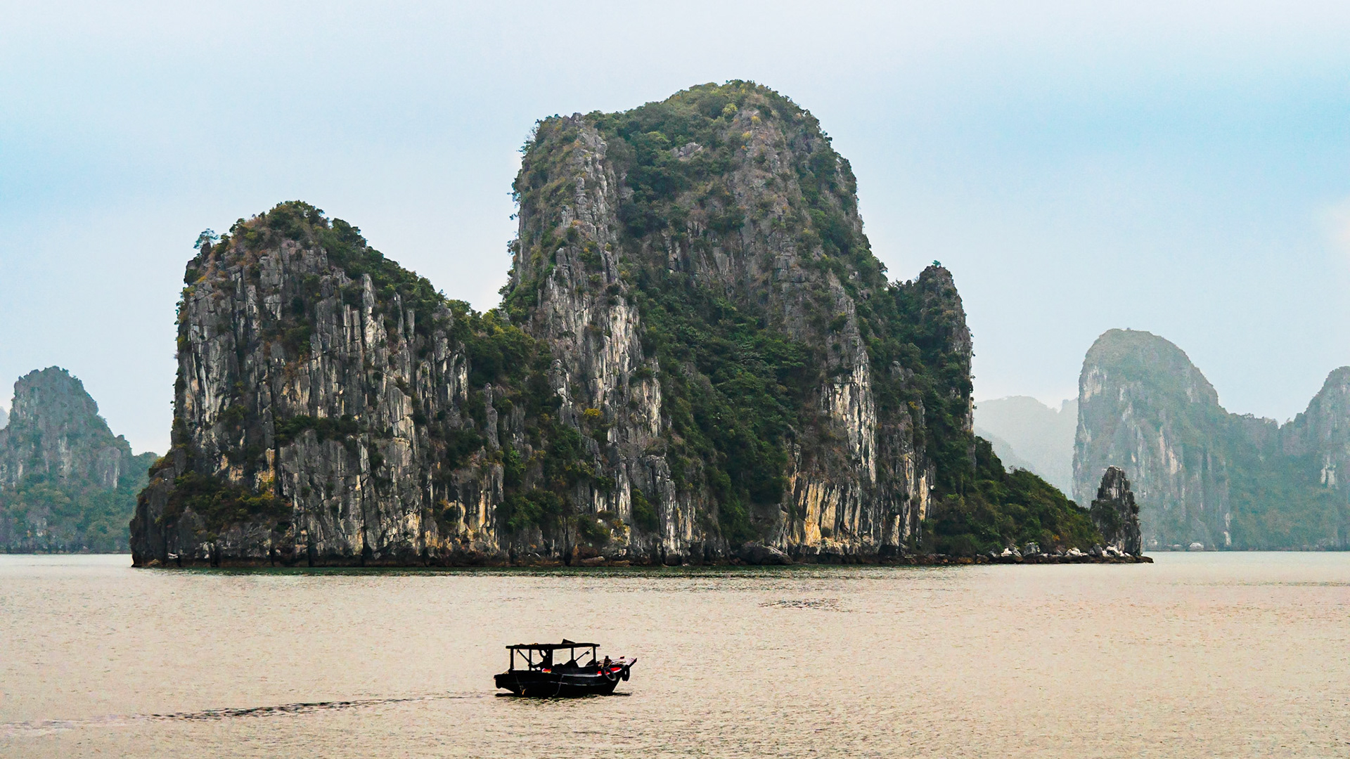 Ha Long Bay