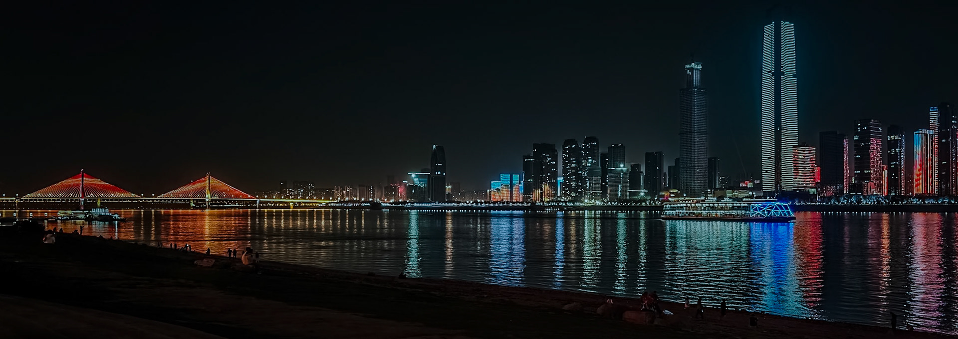 Yangtze Riverfront Night Show