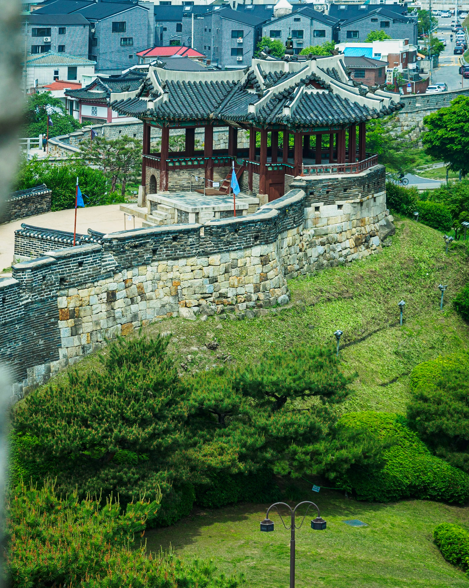 Dongbuk Gaknu (Banghwasuryujeong)