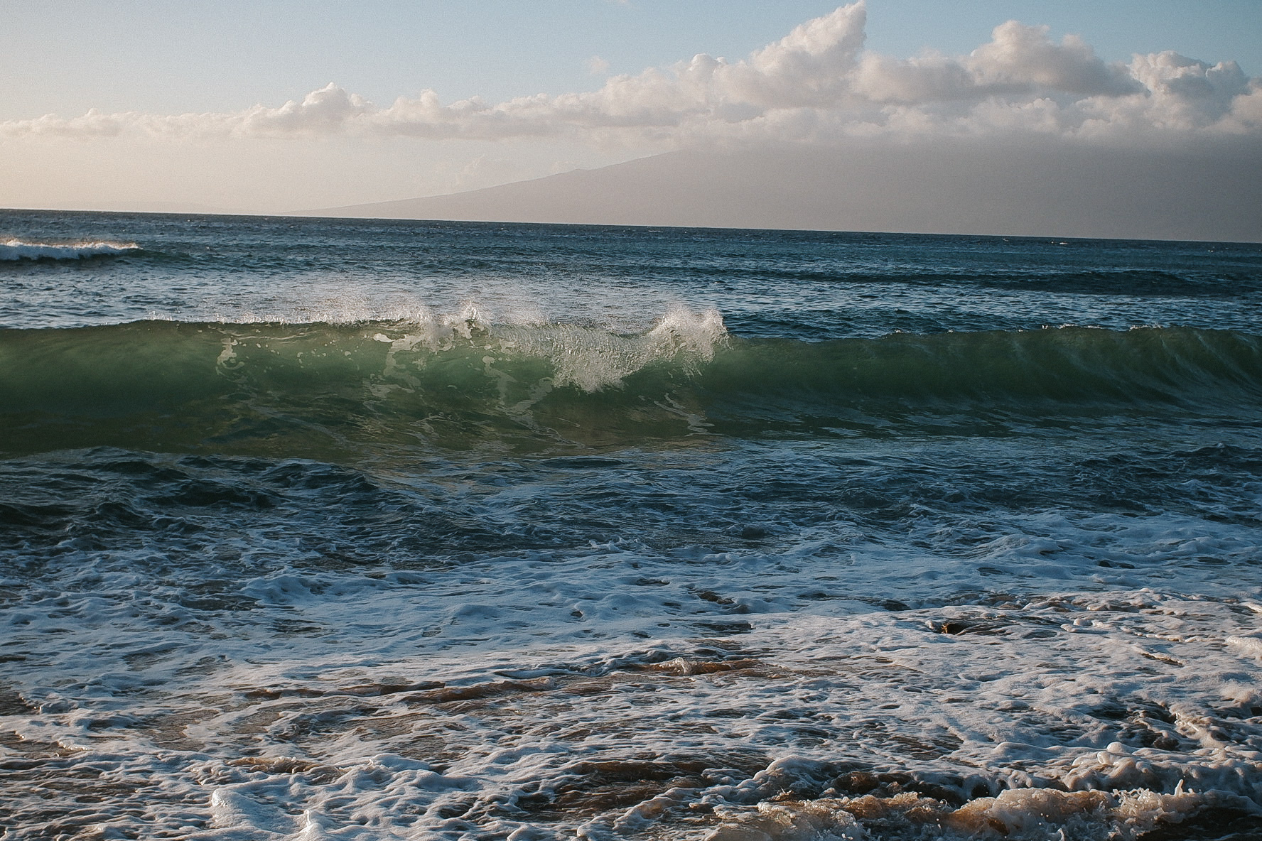 Waves crash on the coast of Kaanapali, Maui, Hawaii, in October 2024. PHOTO: SARAH PALMER