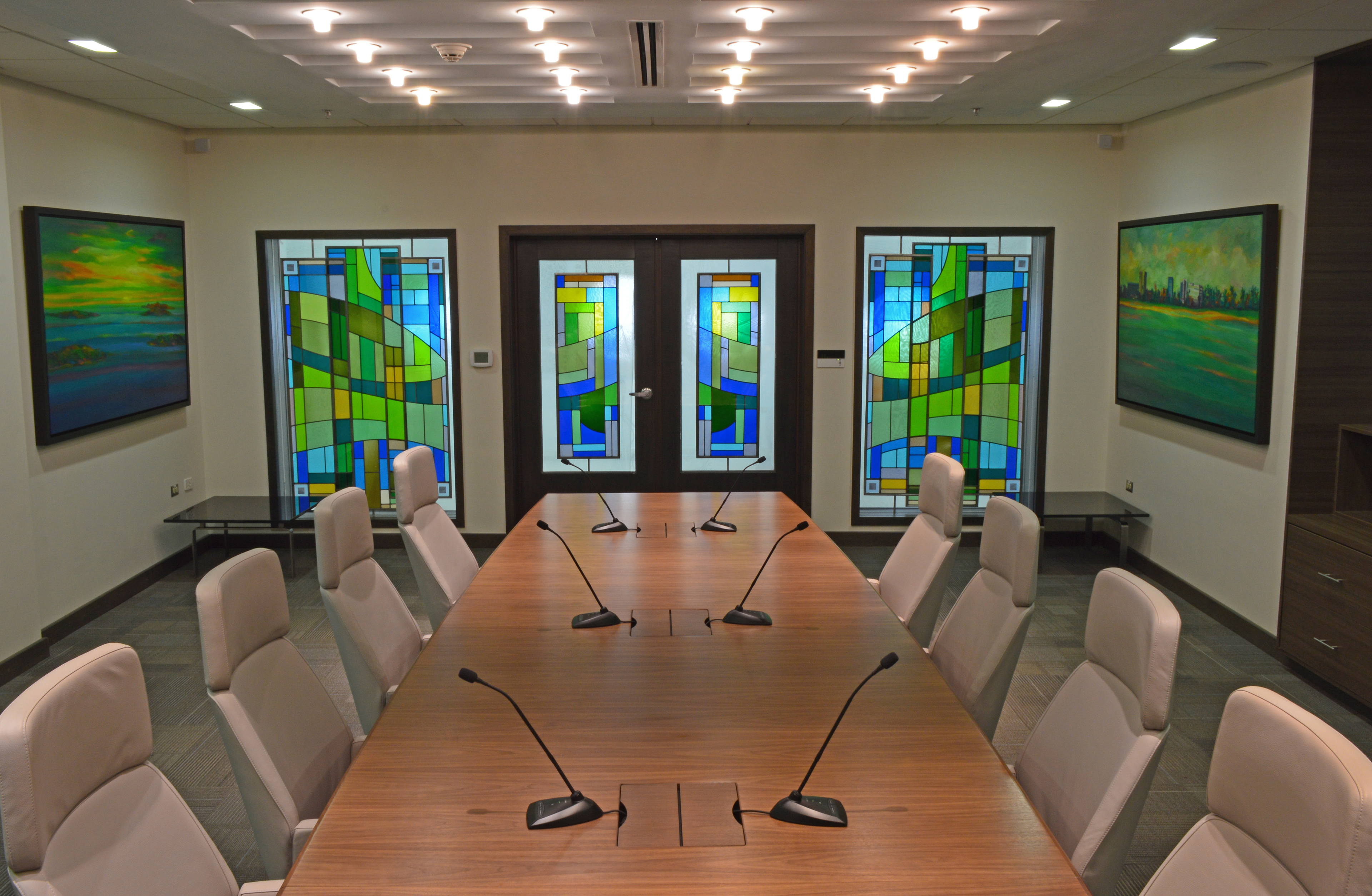 Board Room - Photo by René Castillo