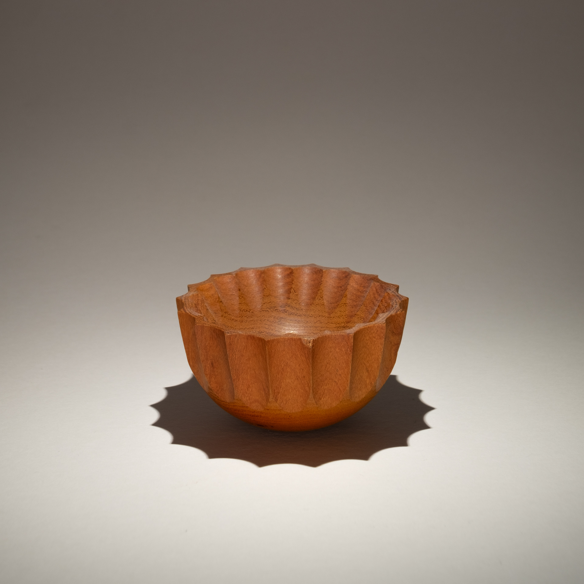 Crinckle Cut Wobbly Bowl